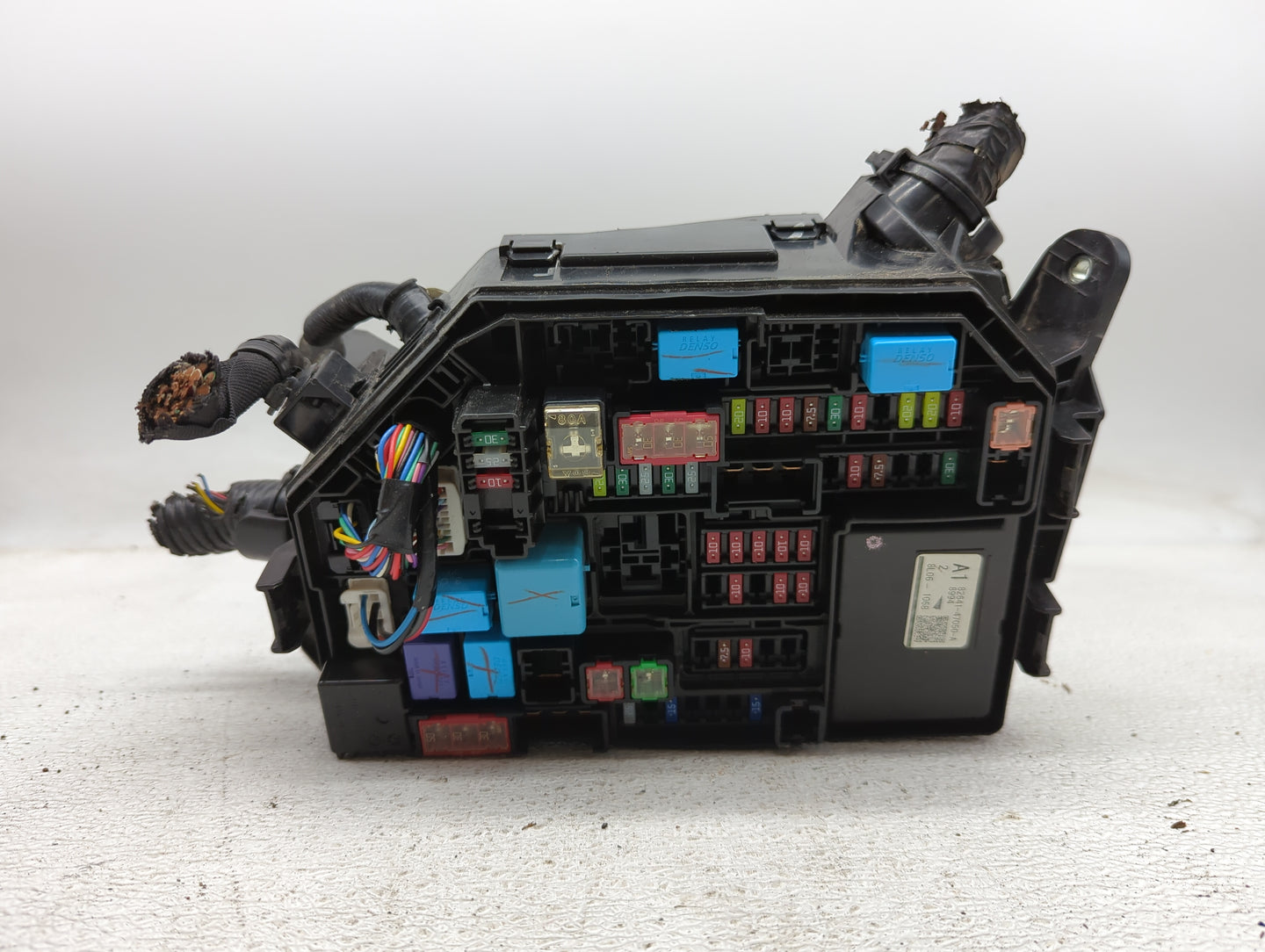2020-2022 Toyota Corolla Fusebox Fuse Box Panel Relay Module P/N:82641-47050-A Fits Fits 2020 2021 2022 OEM Used Auto Parts 