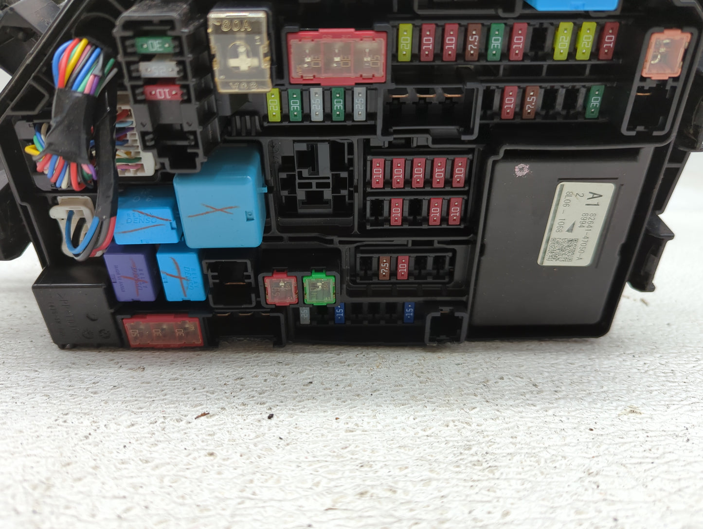 2020-2022 Toyota Corolla Fusebox Fuse Box Panel Relay Module P/N:82641-47050-A Fits Fits 2020 2021 2022 OEM Used Auto Parts 
