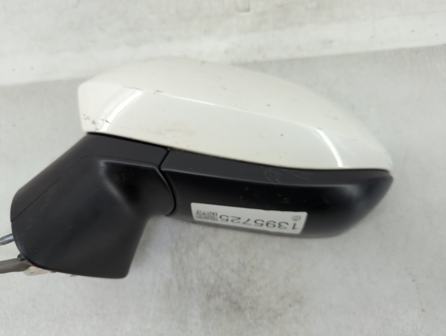 2019-2022 Toyota Corolla Driver Side View Mirror - Left Door Mirror OEM Used - Oemusedautoparts1.com