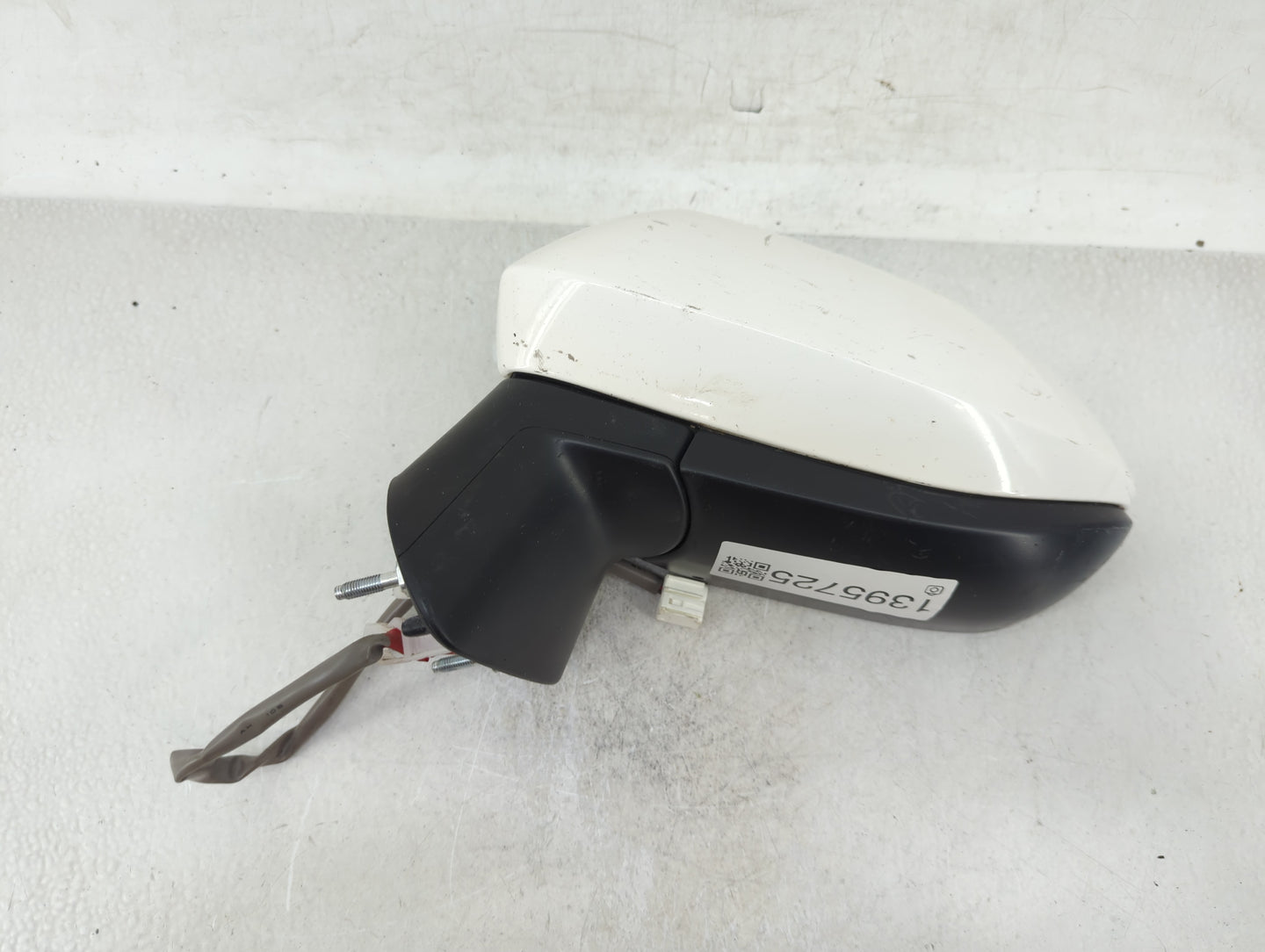 2019-2022 Toyota Corolla Driver Side View Mirror - Left Door Mirror OEM Used - Oemusedautoparts1.com