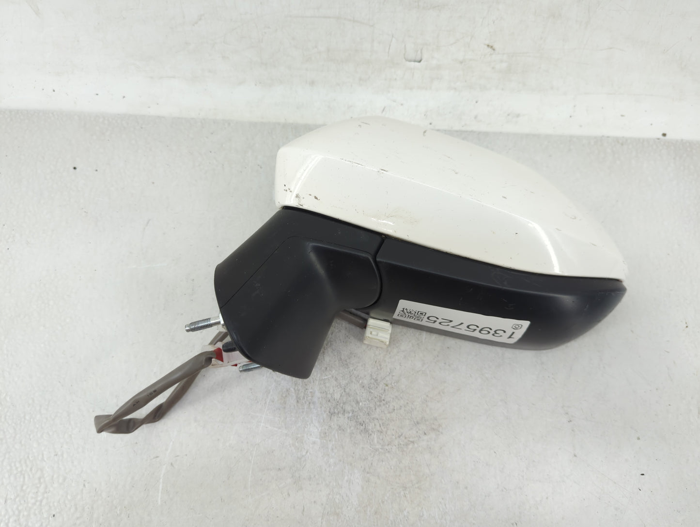 2019-2022 Toyota Corolla Driver Side View Mirror - Left Door Mirror OEM Used - Oemusedautoparts1.com