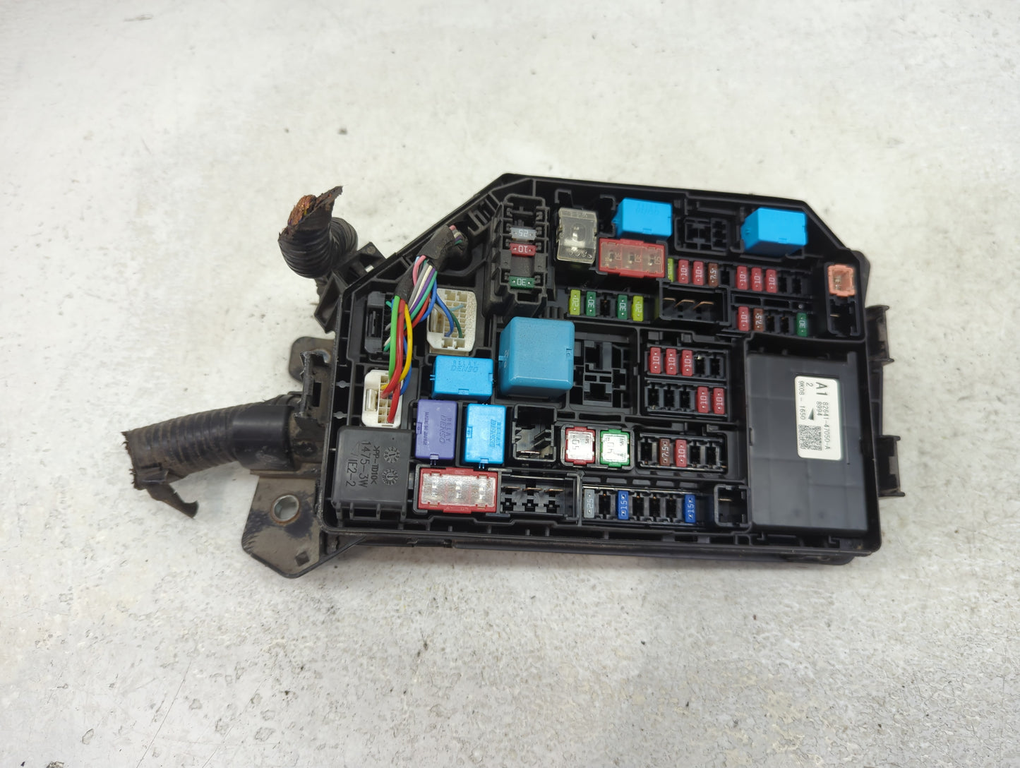 2020-2022 Toyota Corolla Fusebox Fuse Box Panel Relay Module P/N:82641-47050-A Fits Fits 2020 2021 2022 OEM Used Auto Parts 