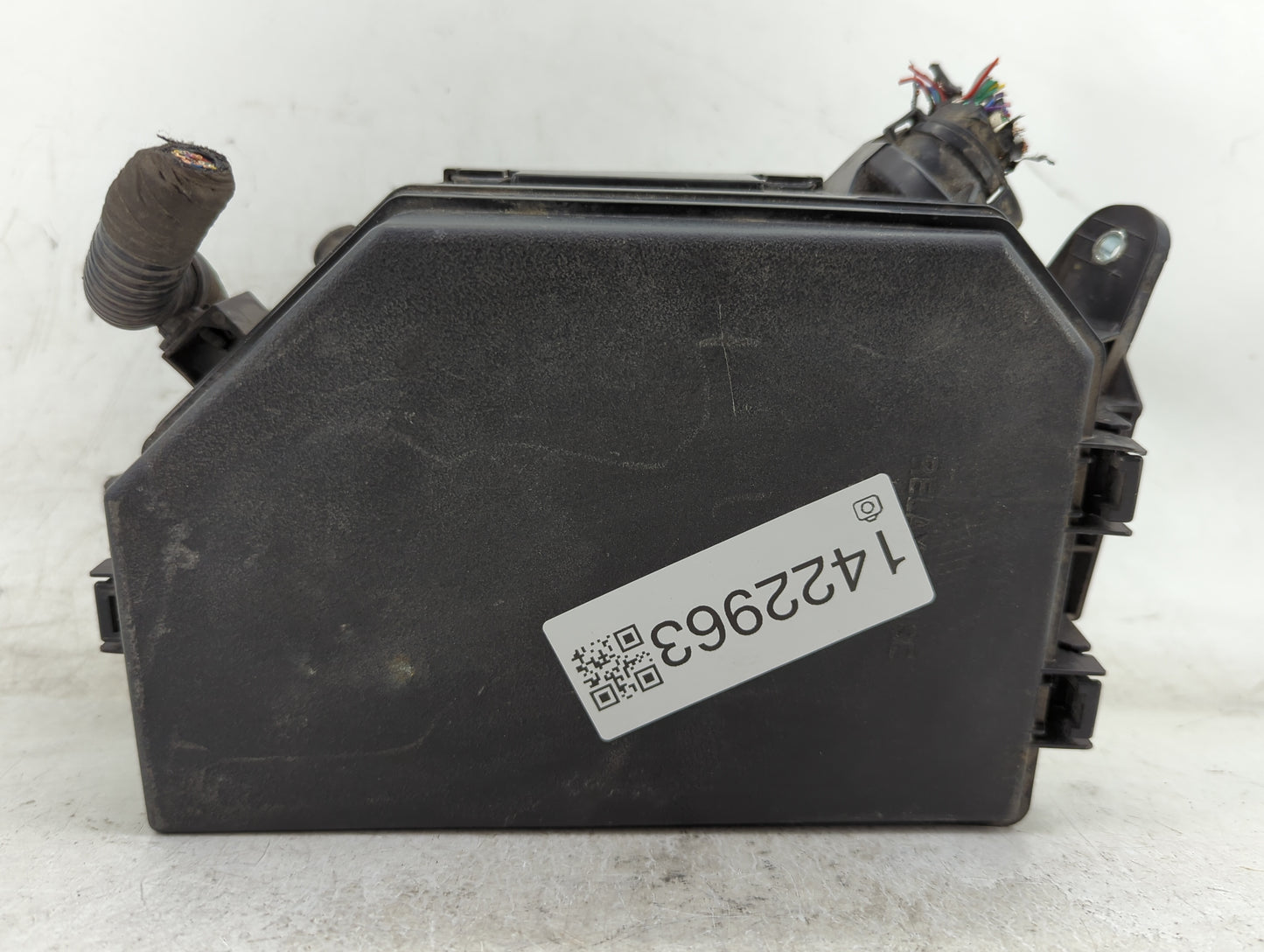 2020-2022 Toyota Corolla Fusebox Fuse Box Panel Relay Module P/N:82641-47050-A Fits Fits 2020 2021 2022 OEM Used Auto Parts 