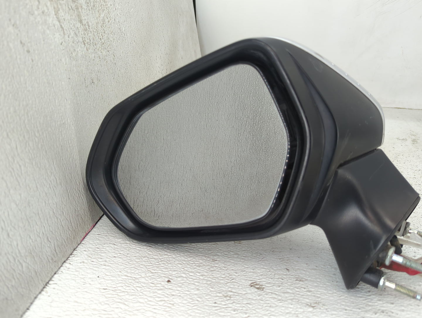 2020-2022 Toyota Corolla Driver Side View Mirror - Left Door Mirror OEM Used - Oemusedautoparts1.com