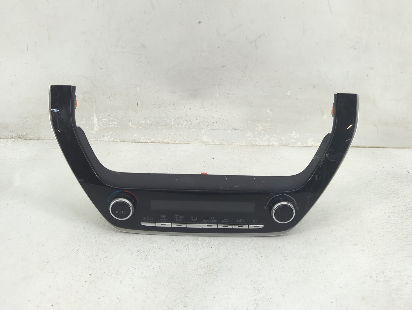 2020 Toyota Corolla Climate Control Module Temperature AC/Heater Replacement Fits OEM Used Auto Parts - Oemusedautoparts1.co