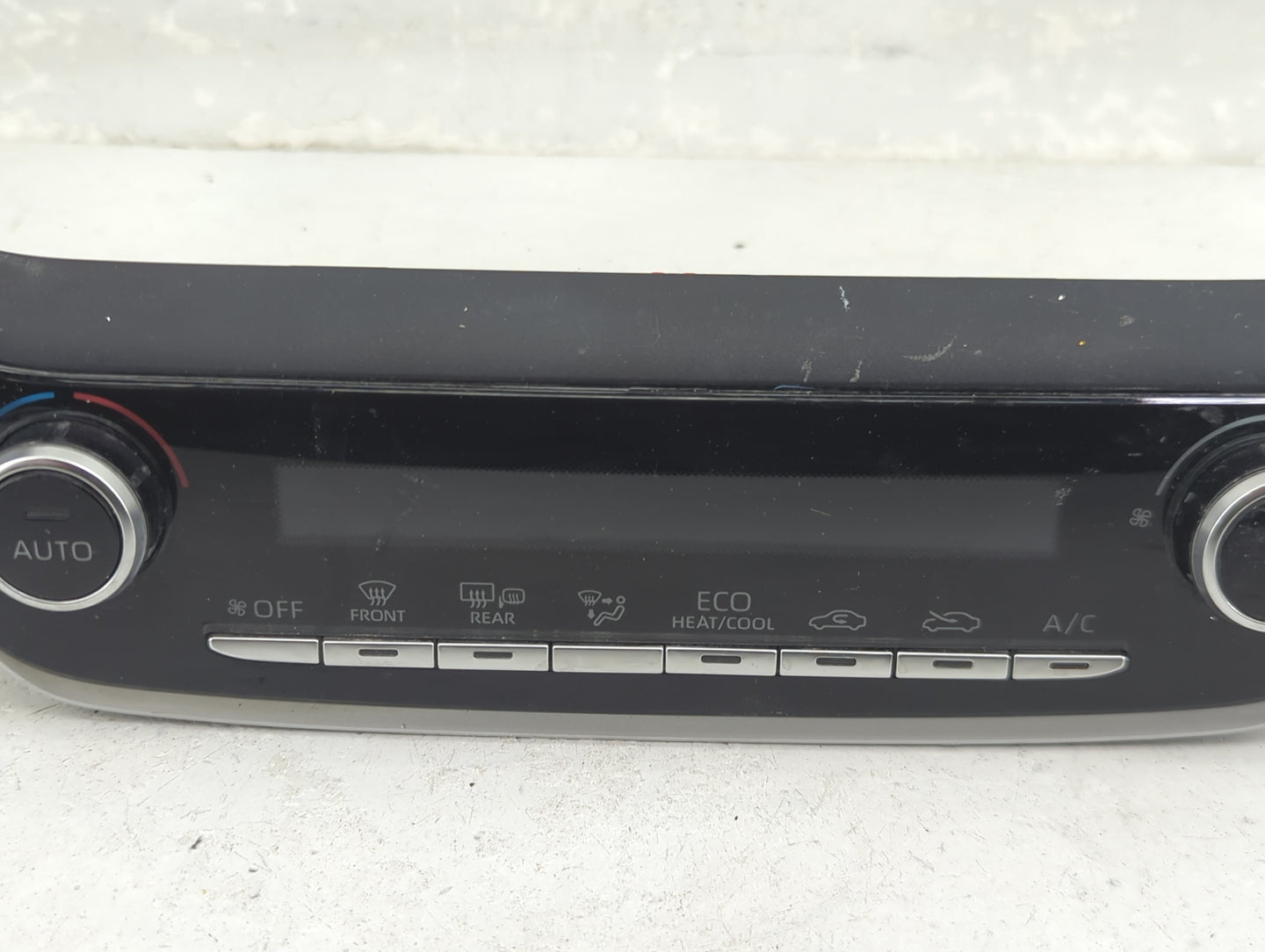 2020 Toyota Corolla Climate Control Module Temperature AC/Heater Replacement Fits OEM Used Auto Parts - Oemusedautoparts1.co
