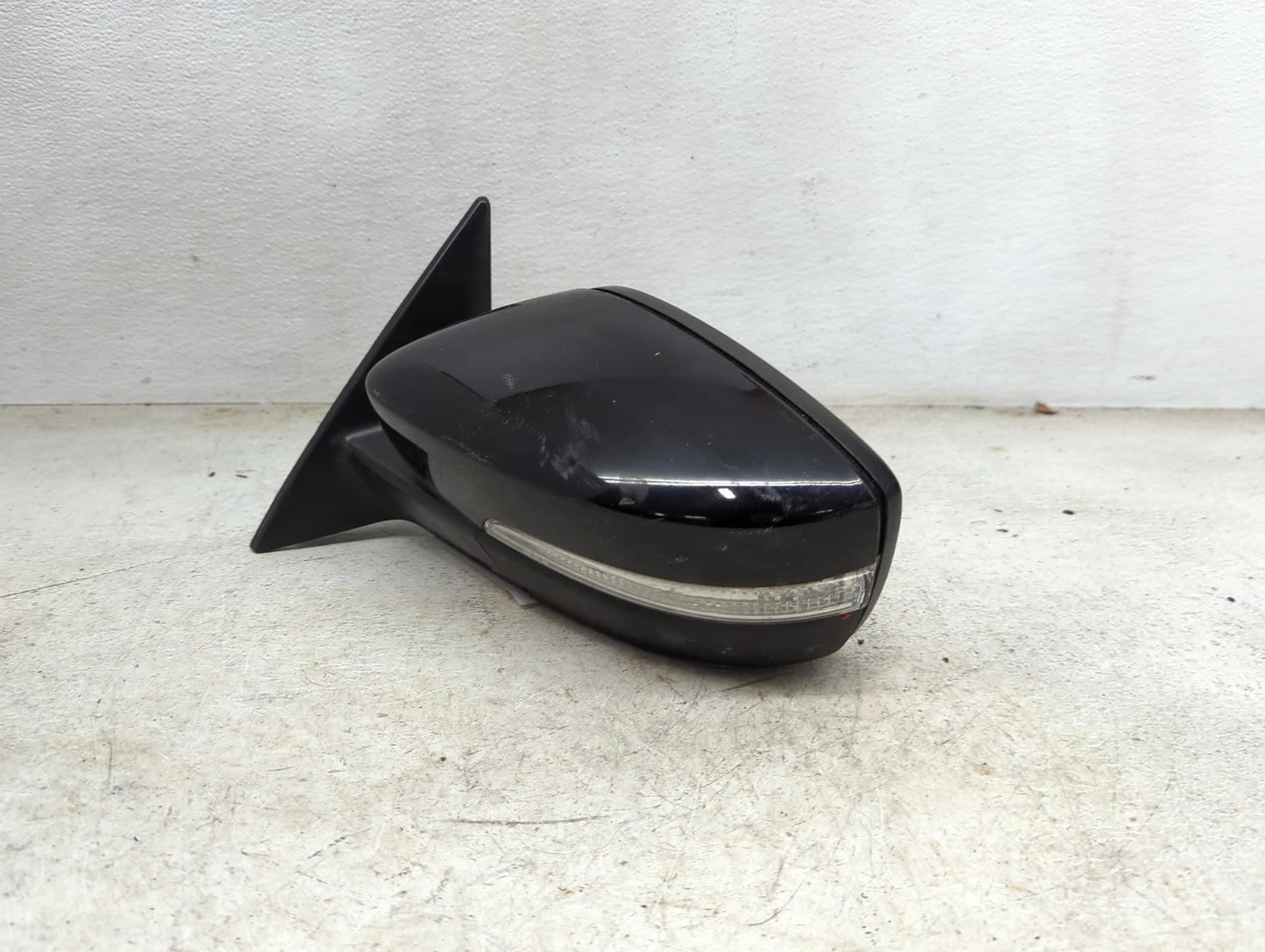 2020 Toyota Corolla Driver Side View Mirror - Left Door Mirror OEM Used - Oemusedautoparts1.com