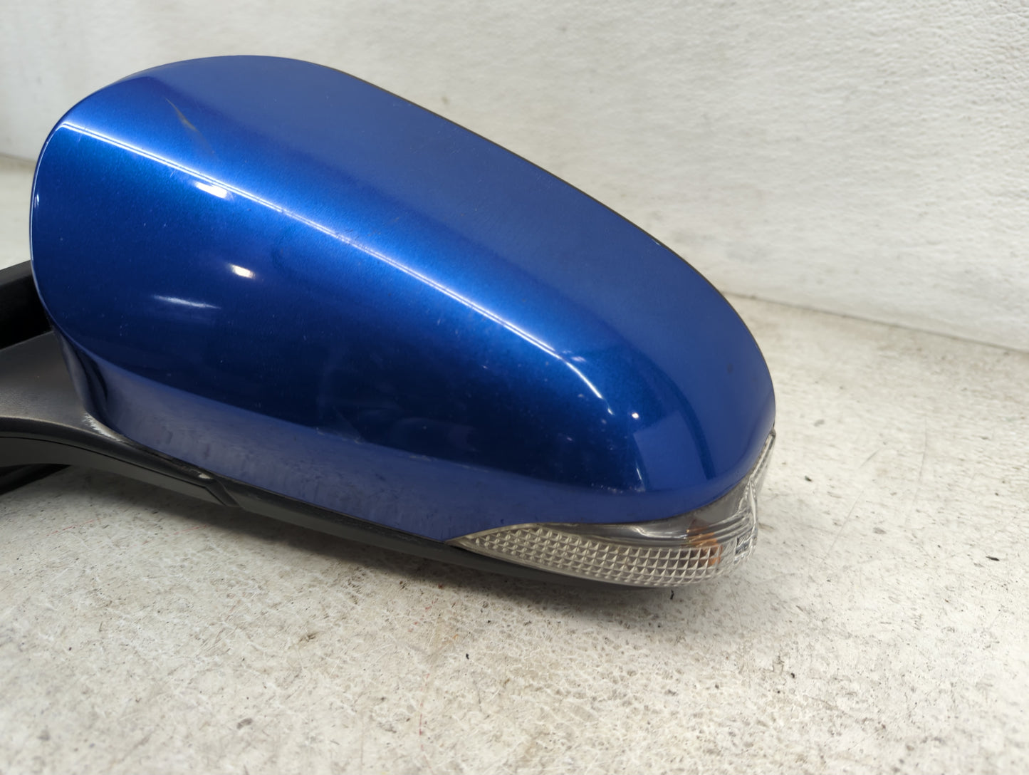 2020 Toyota Corolla Driver Side View Mirror - Left Door Mirror OEM Used - Oemusedautoparts1.com
