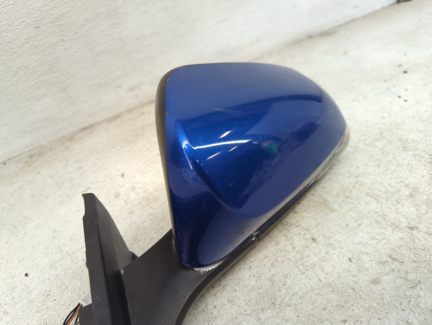 2020 Toyota Corolla Driver Side View Mirror - Left Door Mirror OEM Used - Oemusedautoparts1.com