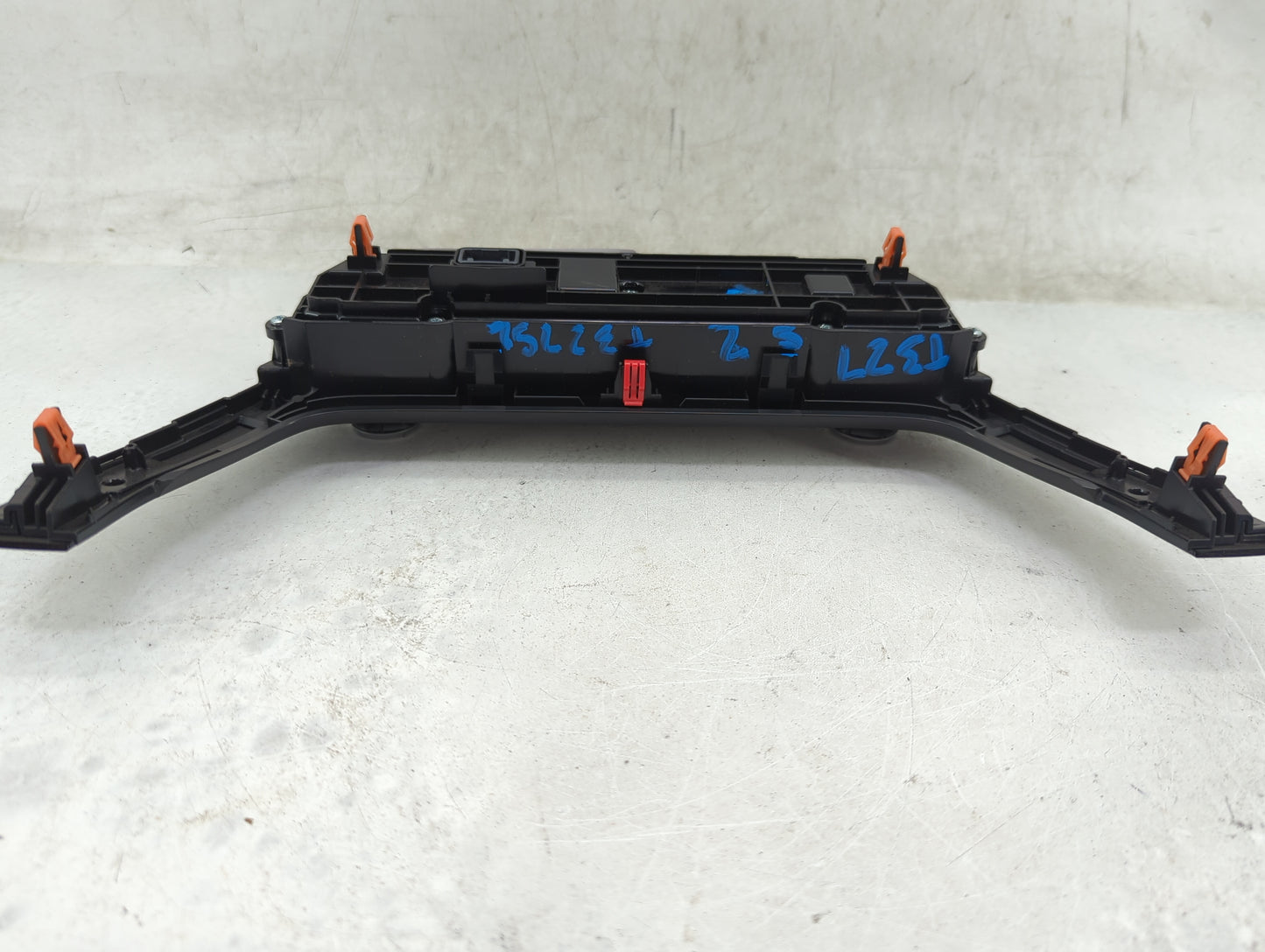 2019-2022 Toyota Corolla Climate Control Module Temperature AC/Heater Replacement Fits Fits 2019 2020 2021 2022 OEM Used Aut