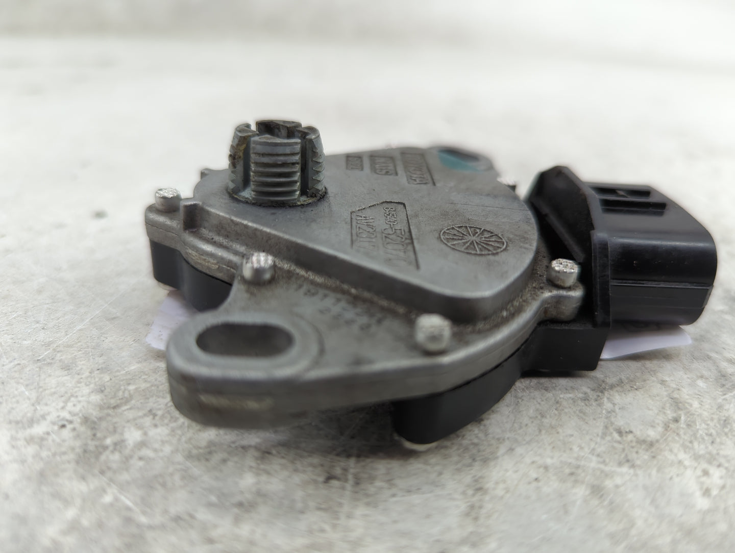 2019-2021 Toyota Corolla Body Control Module Bcm Inner Cabin Fuse Box - Oemusedautoparts1.com