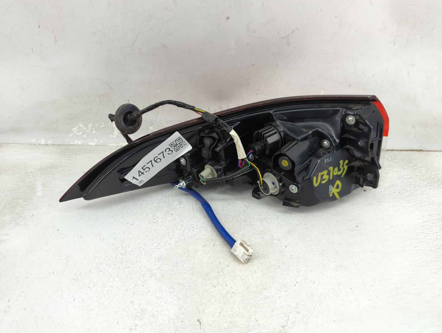 2020-2022 Toyota Corolla Tail Light Assembly Passenger Right OEM P/N:J78A R05L Fits Fits 2020 2021 2022 OEM Used Auto Parts 