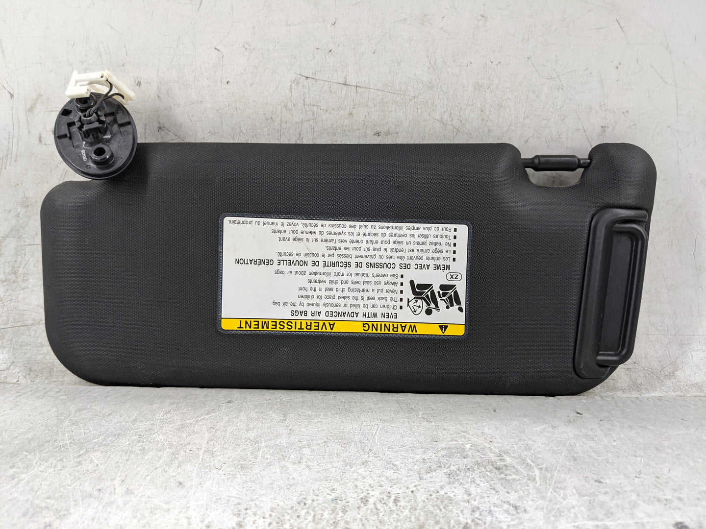 2019-2022 Toyota Corolla Sun Visor Shade Replacement Passenger Right Mirror Fits Fits 2019 2020 2021 2022 OEM Used Auto Part