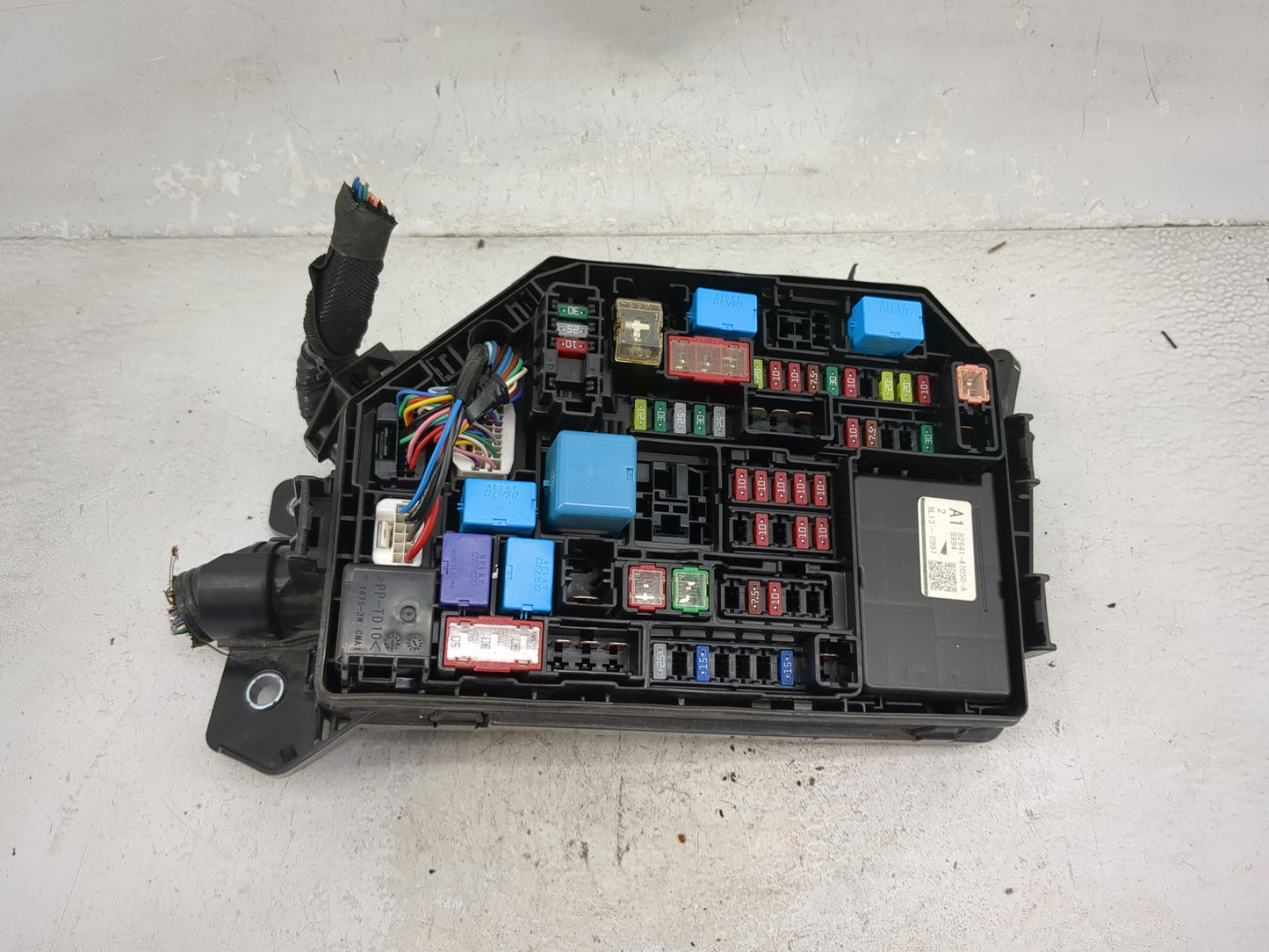 2020-2022 Toyota Corolla Fusebox Fuse Box Panel Relay Module P/N:82662-02A40 82641-A1090-A Fits Fits 2020 2021 2022 OEM Used