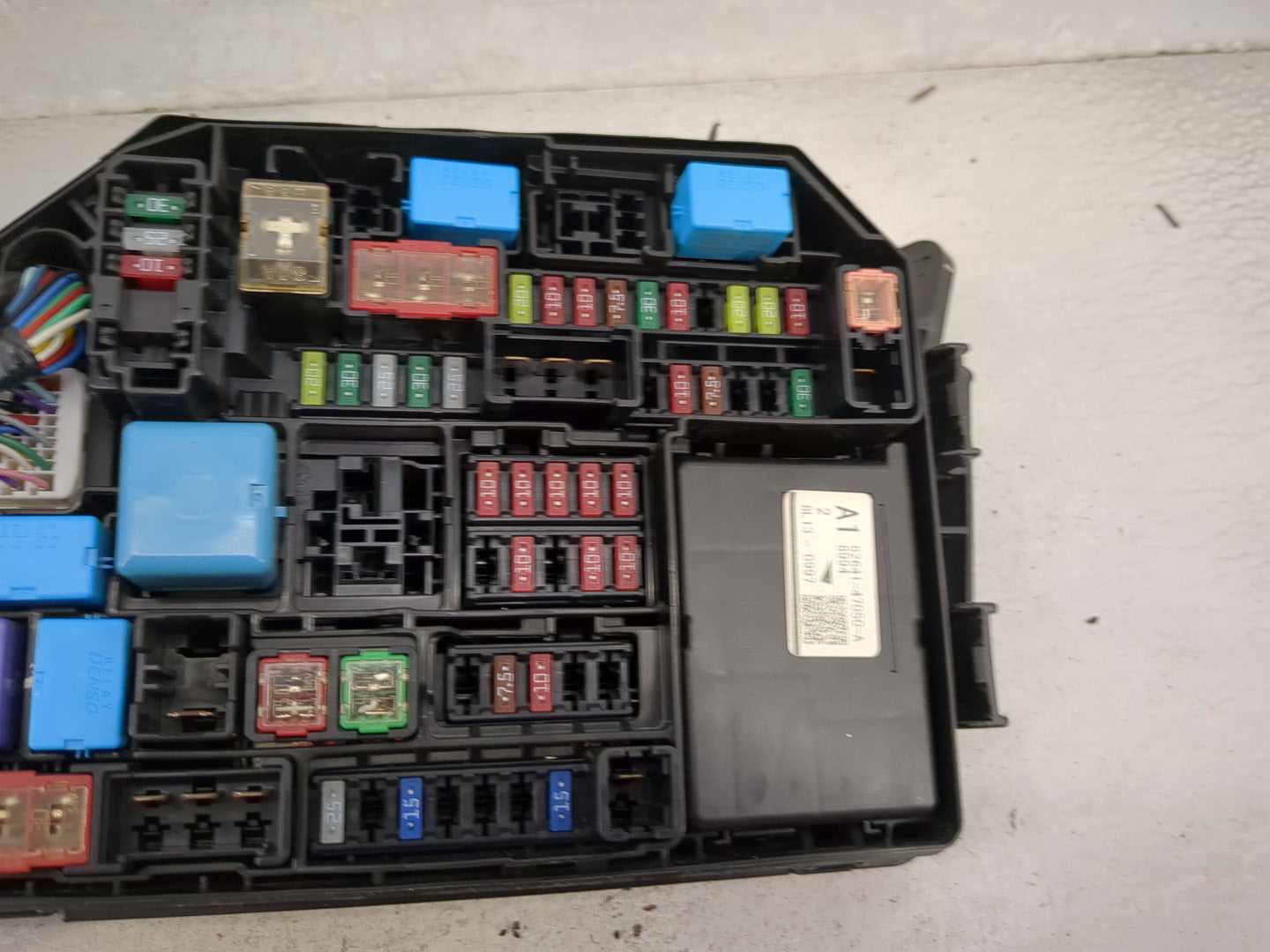 2020-2022 Toyota Corolla Fusebox Fuse Box Panel Relay Module P/N:82662-02A40 82641-A1090-A Fits Fits 2020 2021 2022 OEM Used