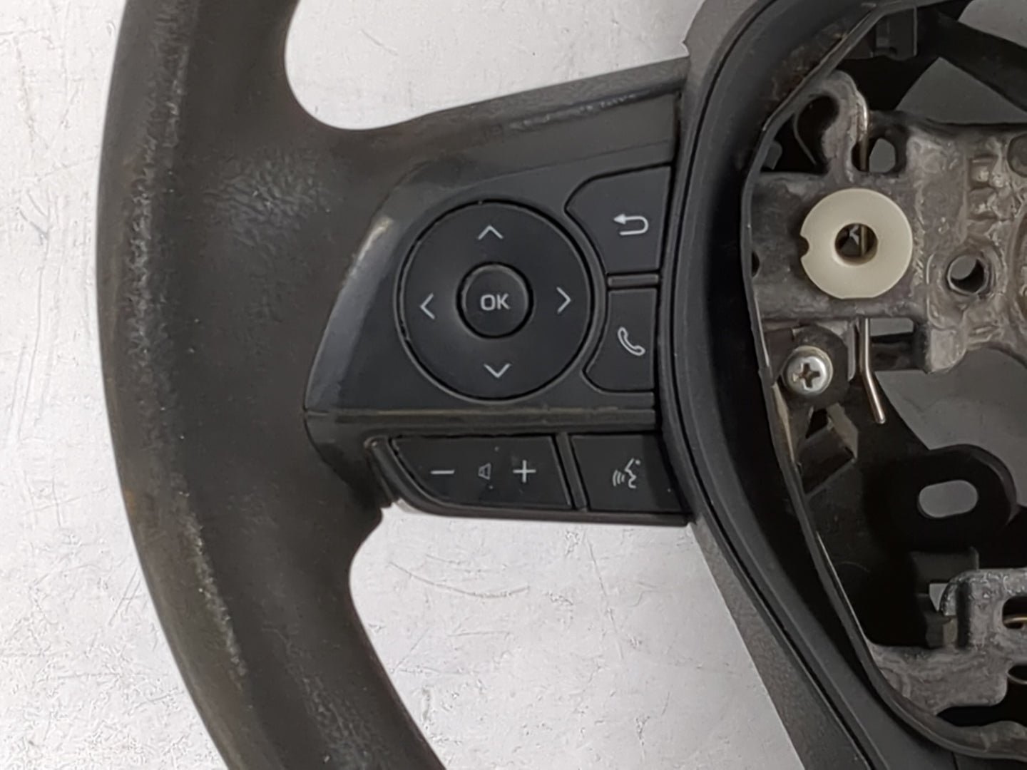 2020 Toyota Corolla Steering Wheel Oem - Oemusedautoparts1.com