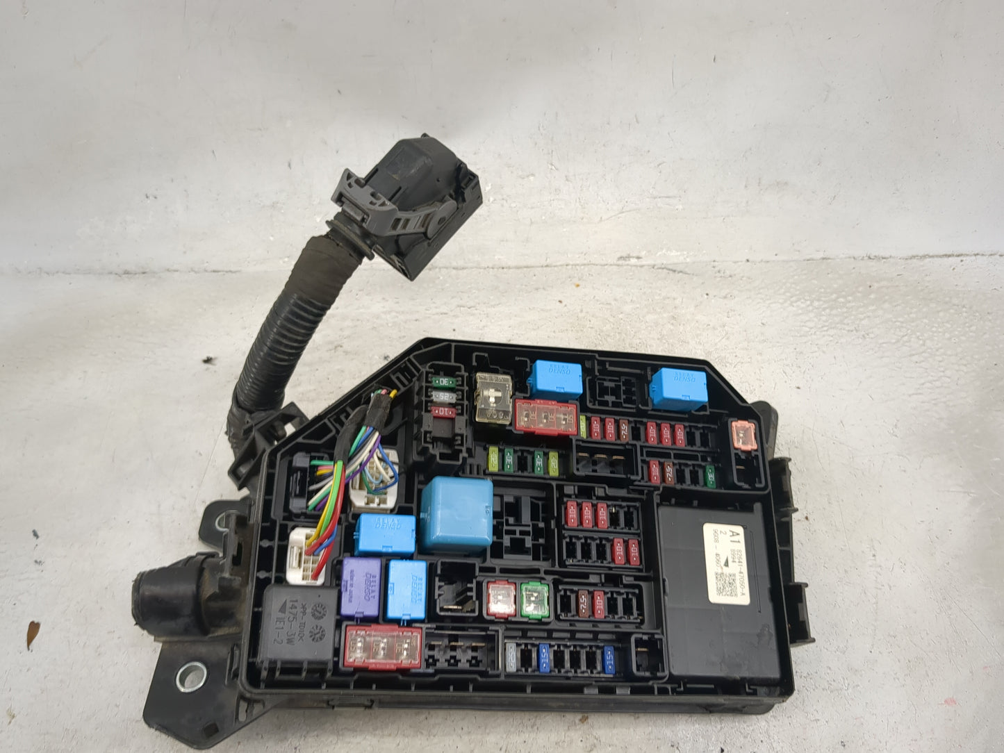 2020-2022 Toyota Corolla Fusebox Fuse Box Panel Relay Module P/N:82641-47050-A Fits Fits 2020 2021 2022 OEM Used Auto Parts 