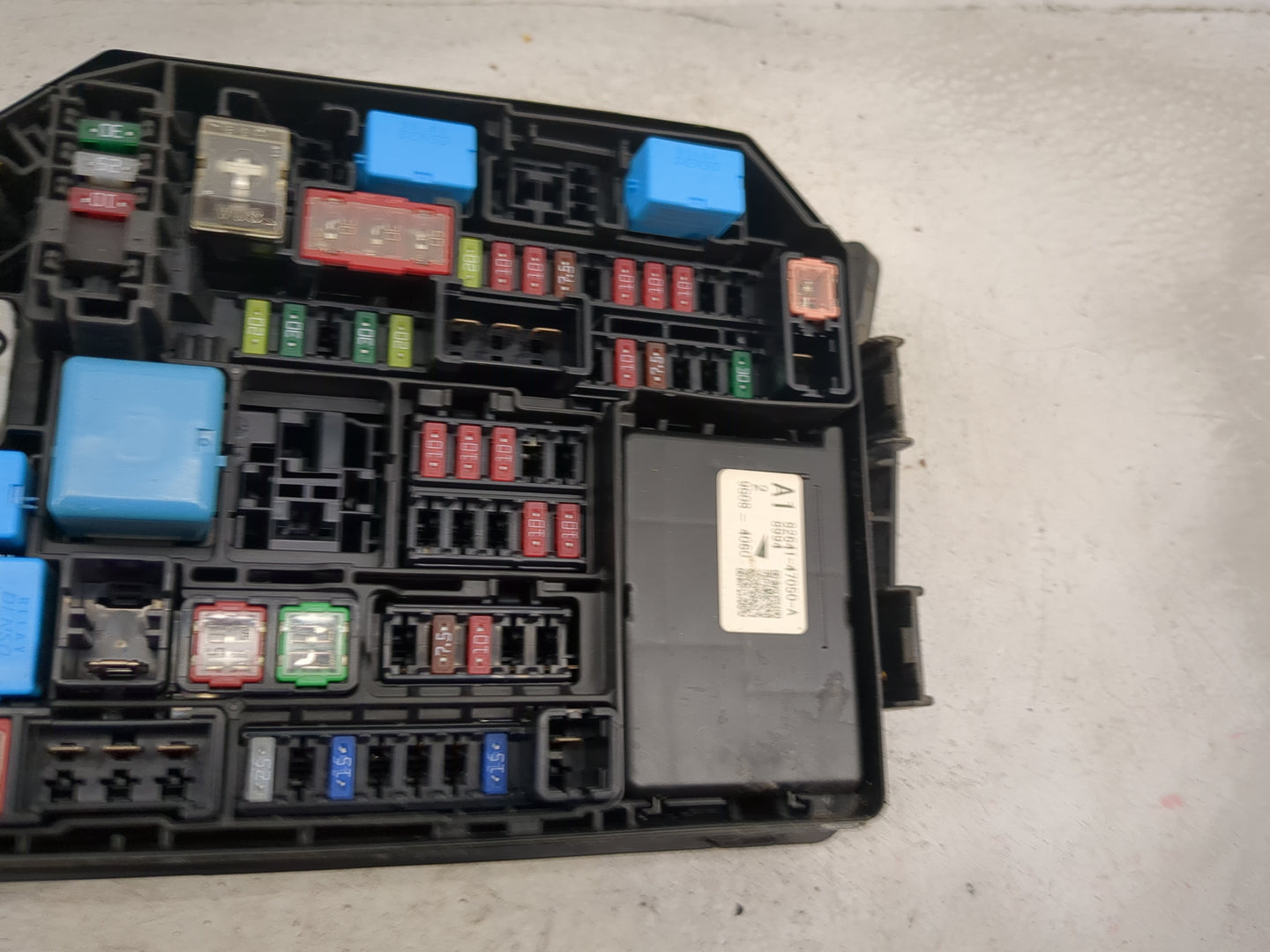 2020-2022 Toyota Corolla Fusebox Fuse Box Panel Relay Module P/N:82641-47050-A Fits Fits 2020 2021 2022 OEM Used Auto Parts 