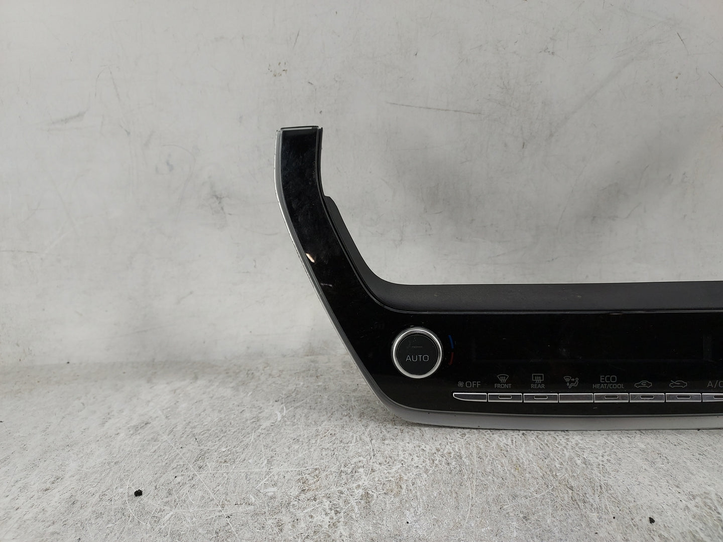 2019-2022 Toyota Corolla Climate Control Module Temperature AC/Heater Replacement P/N:55900-02M00 530-1Z30 Fits OEM Used Aut