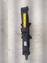 2020 Toyota Corolla Spare Scissor Car Jack Black - Oemusedautoparts1.com