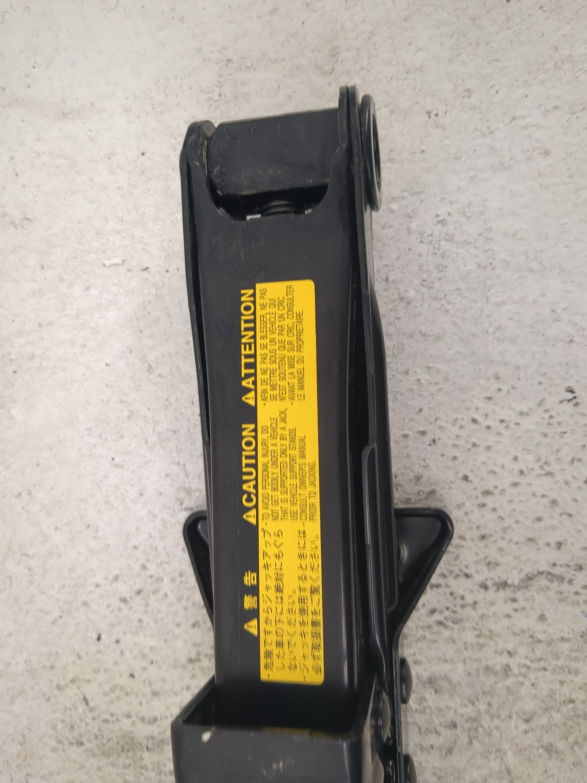 2020 Toyota Corolla Spare Scissor Car Jack Black - Oemusedautoparts1.com