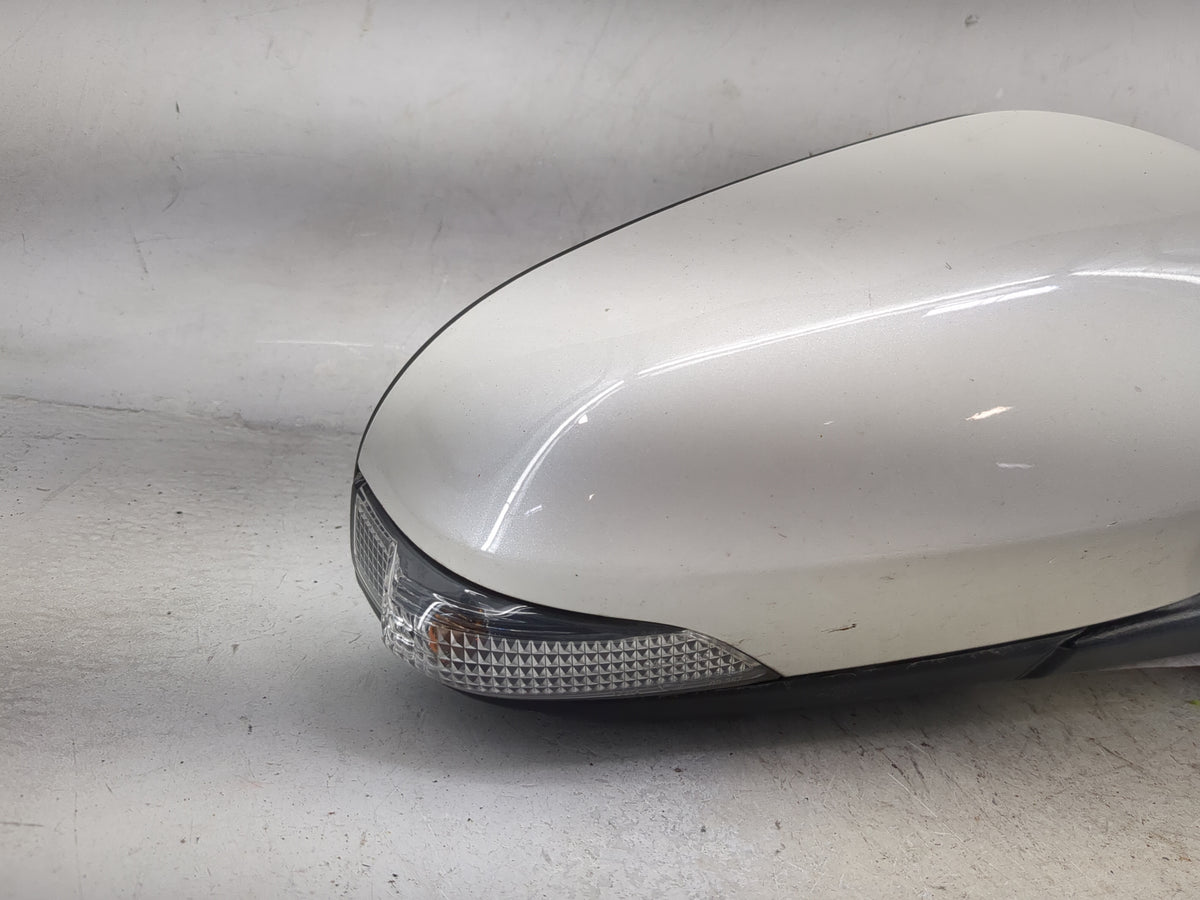 2020 Toyota Corolla Passenger Side View Mirror - Right Door Mirror OEM Used - Oemusedautoparts1.com