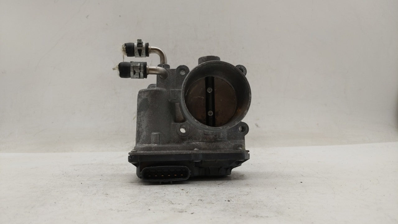 2020 Toyota Corolla Throttle Body P/N:22030-0T130 22030-37040 Fits Fits 2013 2014 OEM Used Auto Parts - Oemusedautoparts1.co