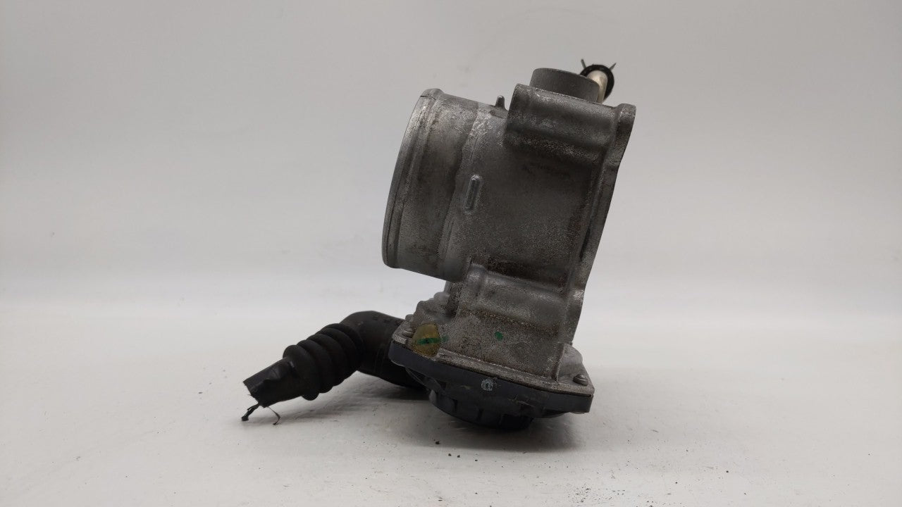 2020 Toyota Corolla Throttle Body P/N:22030-0T130 22030-37040 Fits Fits 2013 2014 OEM Used Auto Parts - Oemusedautoparts1.co