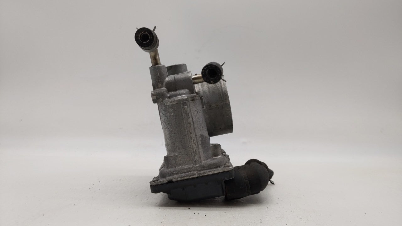 2020 Toyota Corolla Throttle Body P/N:22030-0T130 22030-37040 Fits Fits 2013 2014 OEM Used Auto Parts - Oemusedautoparts1.co