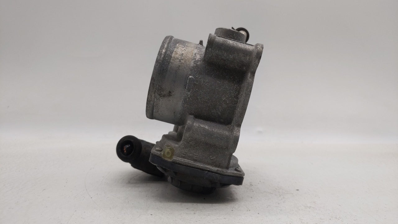 2020 Toyota Corolla Throttle Body P/N:22030-0T130 22030-37040 Fits Fits 2013 2014 OEM Used Auto Parts - Oemusedautoparts1.co