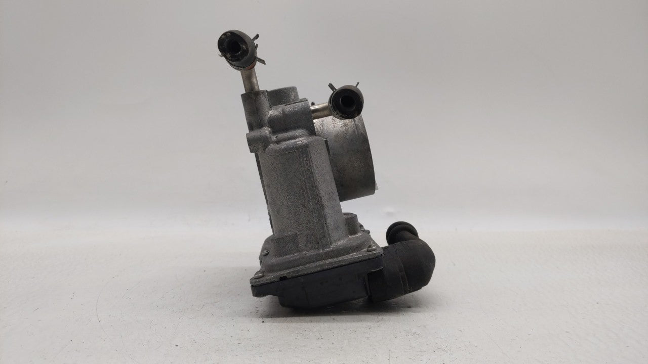 2020 Toyota Corolla Throttle Body P/N:22030-0T130 22030-37040 Fits Fits 2013 2014 OEM Used Auto Parts - Oemusedautoparts1.co