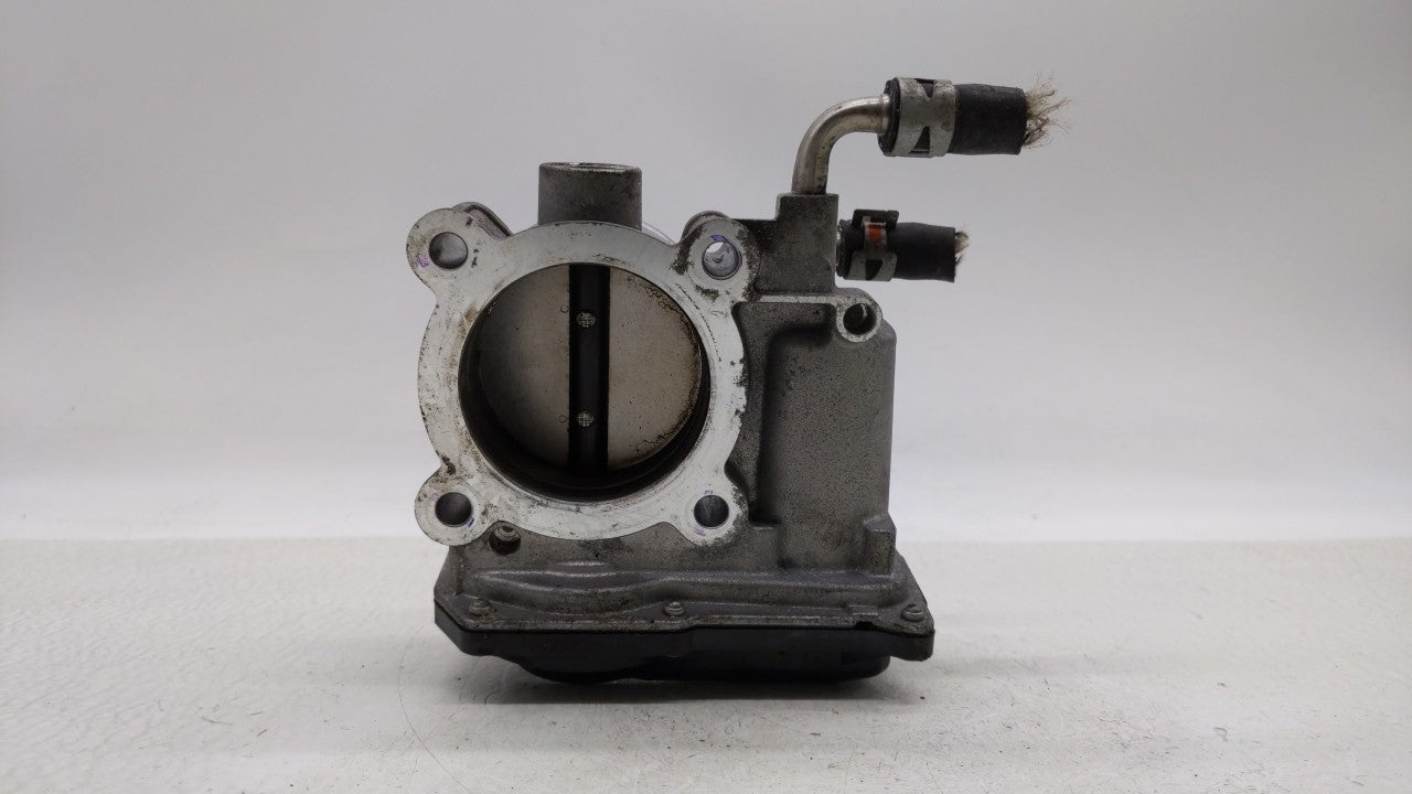 2020 Toyota Corolla Throttle Body P/N:22030-0T130 22030-37040 Fits Fits 2013 2014 OEM Used Auto Parts - Oemusedautoparts1.co
