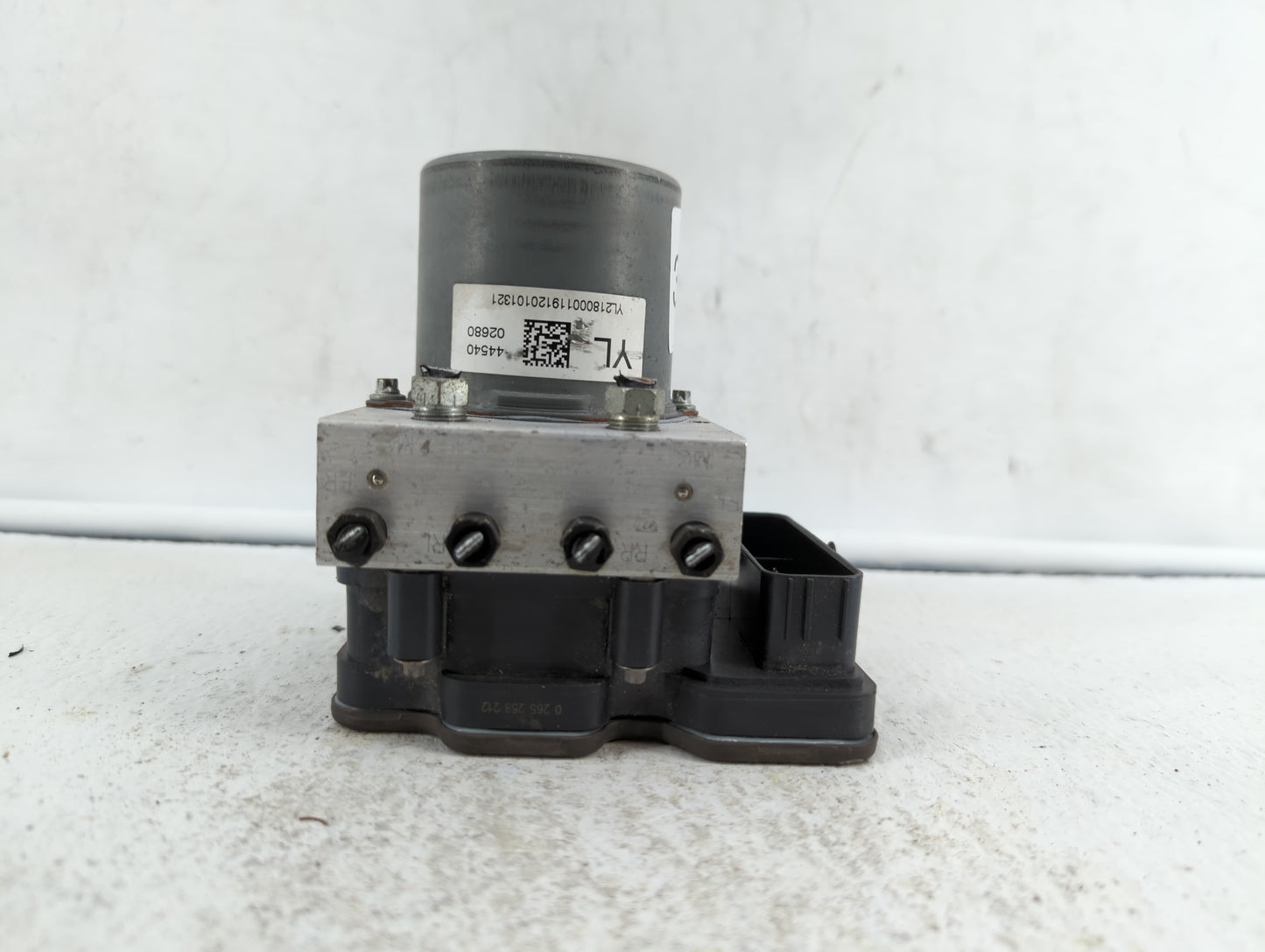 2020-2022 Toyota Corolla ABS Pump Control Module Replacement P/N:44540-12810 44540-02680 Fits Fits 2020 2021 2022 OEM Used A