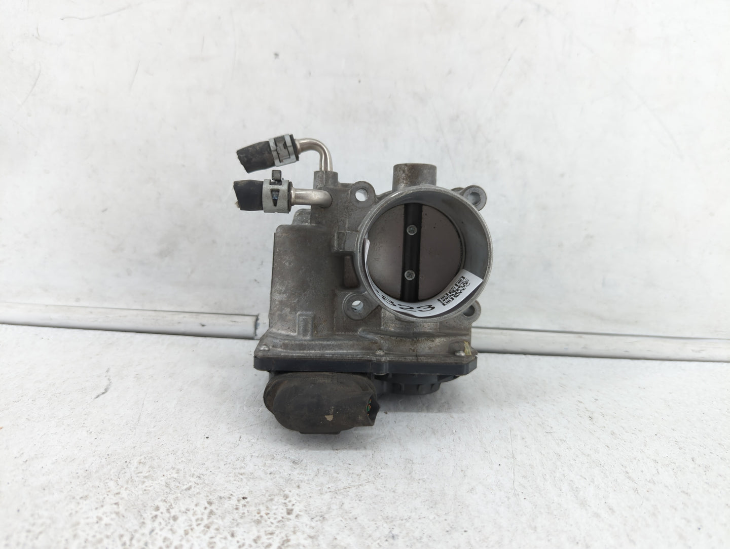 2020 Toyota Corolla Throttle Body P/N:22030-37040 22030-47040 Fits Fits 2012 2013 2014 2015 2016 2017 2018 OEM Used Auto Par