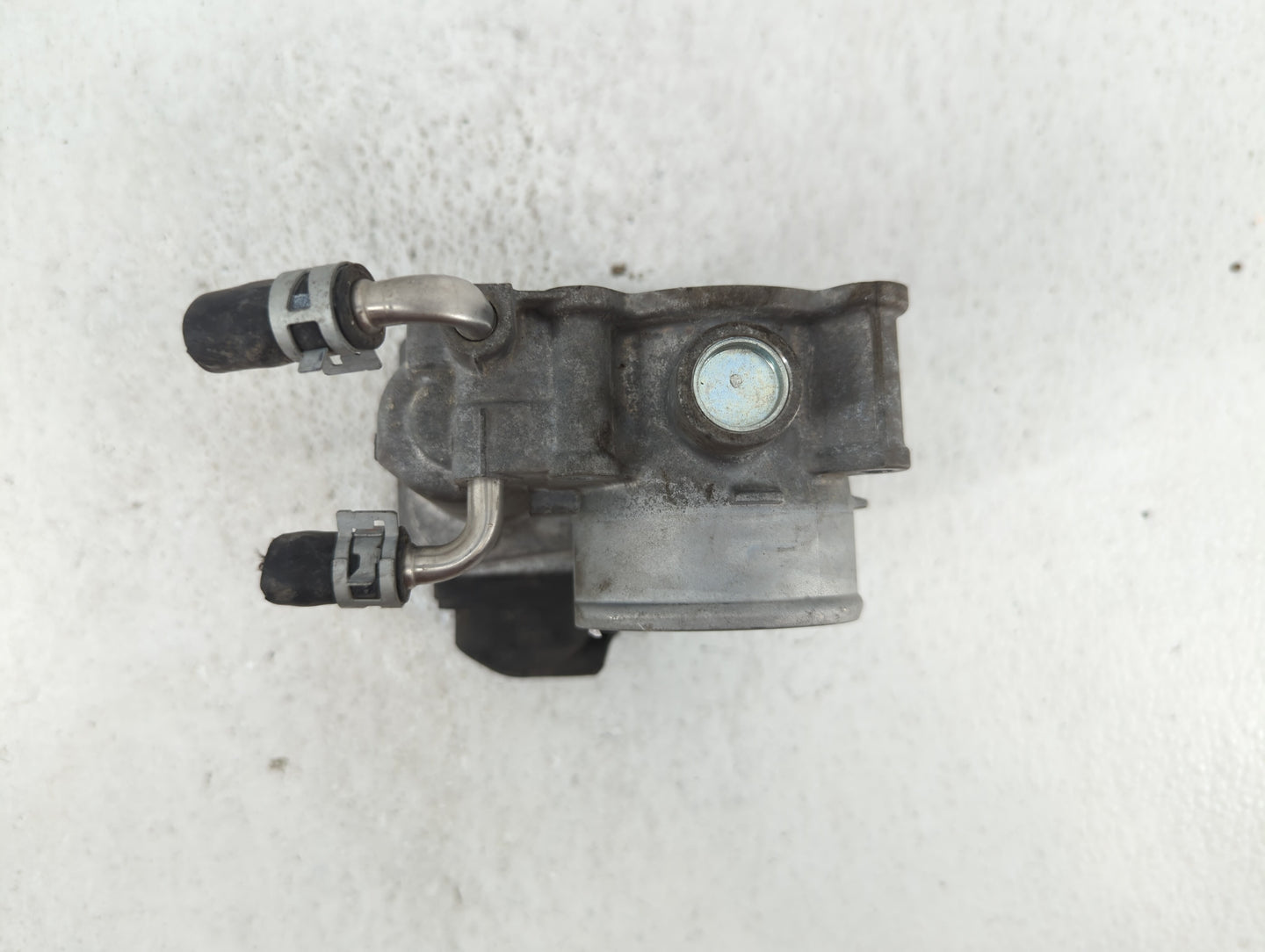 2020 Toyota Corolla Throttle Body P/N:22030-37040 22030-47040 Fits Fits 2012 2013 2014 2015 2016 2017 2018 2019 OEM Used Aut