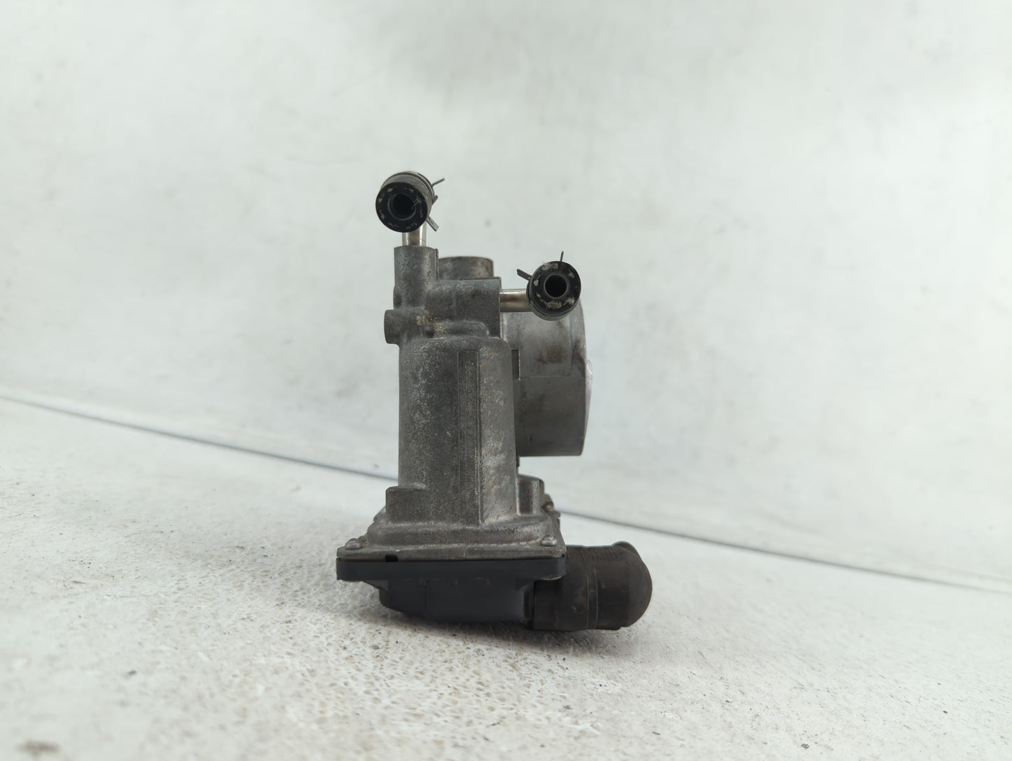 2020 Toyota Corolla Throttle Body P/N:22030-37040 22030-47040 Fits Fits 2012 2013 2014 2015 2016 2017 2018 2019 OEM Used Aut