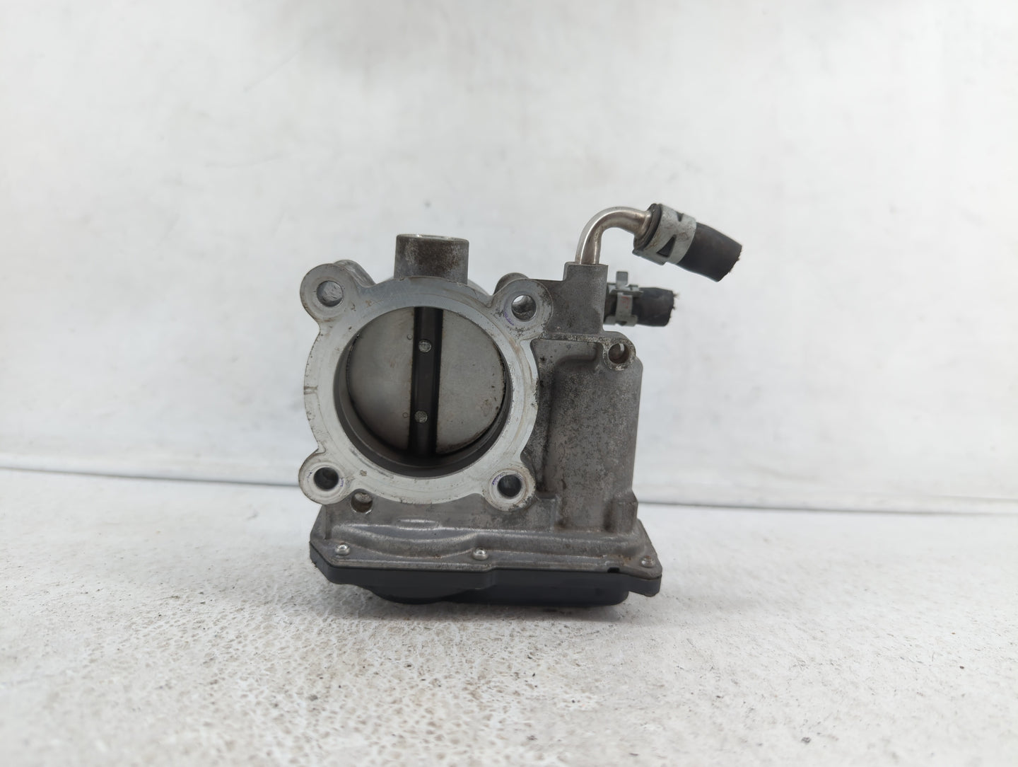 2020 Toyota Corolla Throttle Body P/N:22030-37040 22030-47040 Fits Fits 2012 2013 2014 2015 2016 2017 2018 OEM Used Auto Par