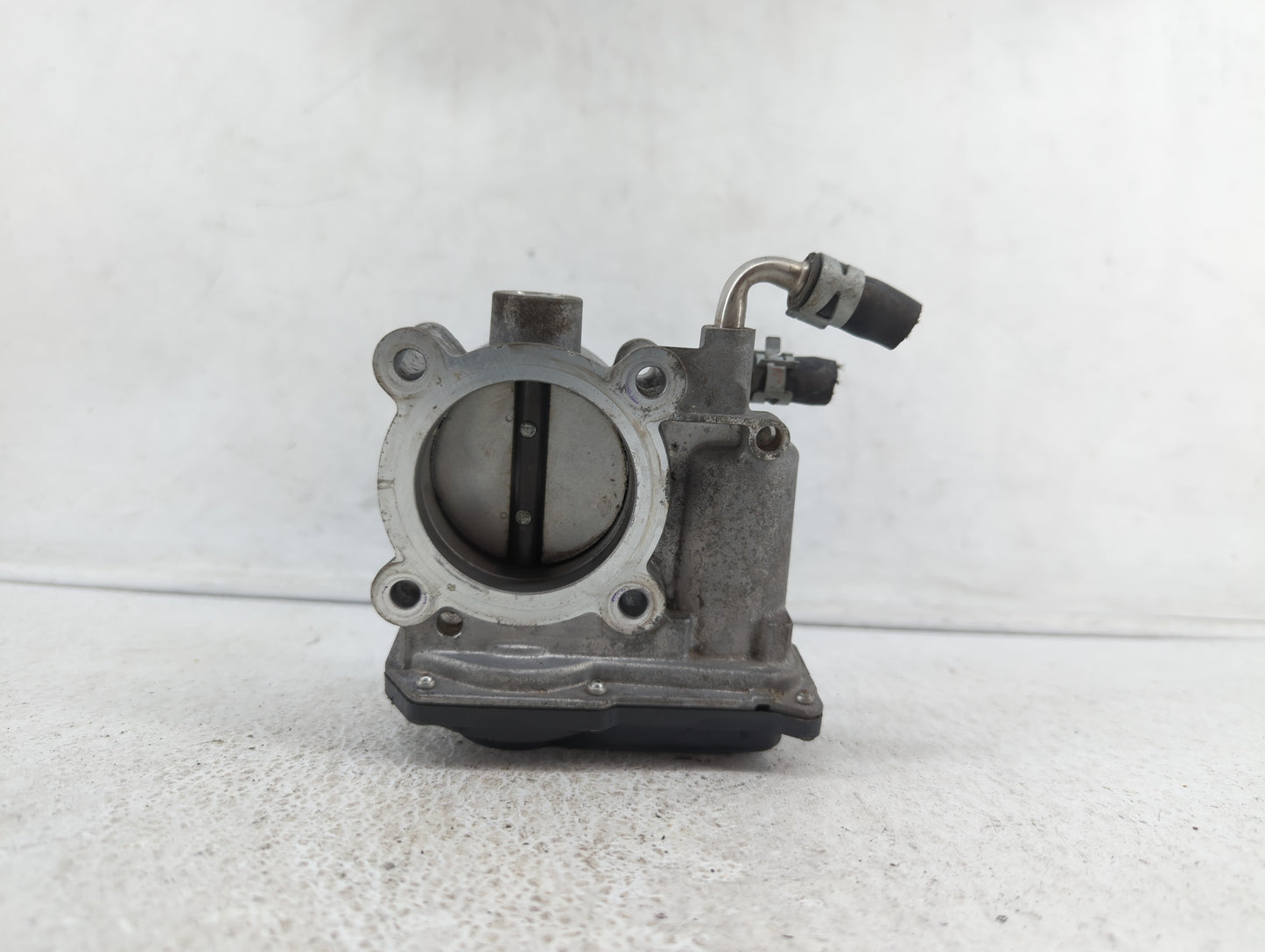 2020 Toyota Corolla Throttle Body P/N:22030-37040 22030-47040 Fits Fits 2012 2013 2014 2015 2016 2017 2018 2019 OEM Used Aut