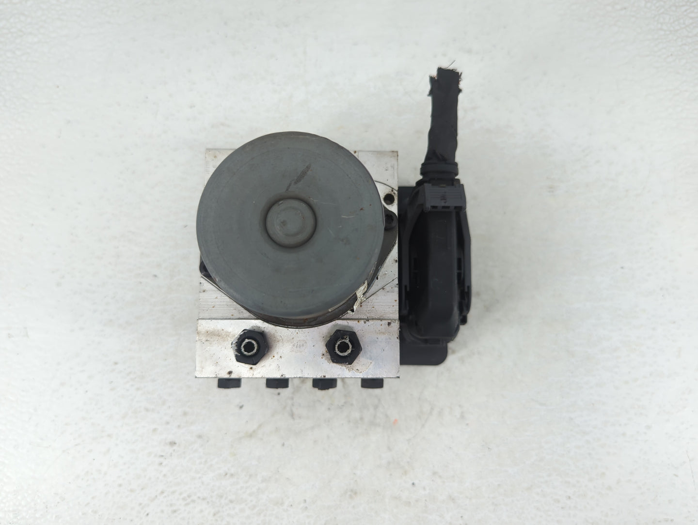 2020-2022 Toyota Corolla ABS Pump Control Module Replacement P/N:589z0-a7z00 141117/4/2355 Fits Fits 2020 2021 2022 OEM Used