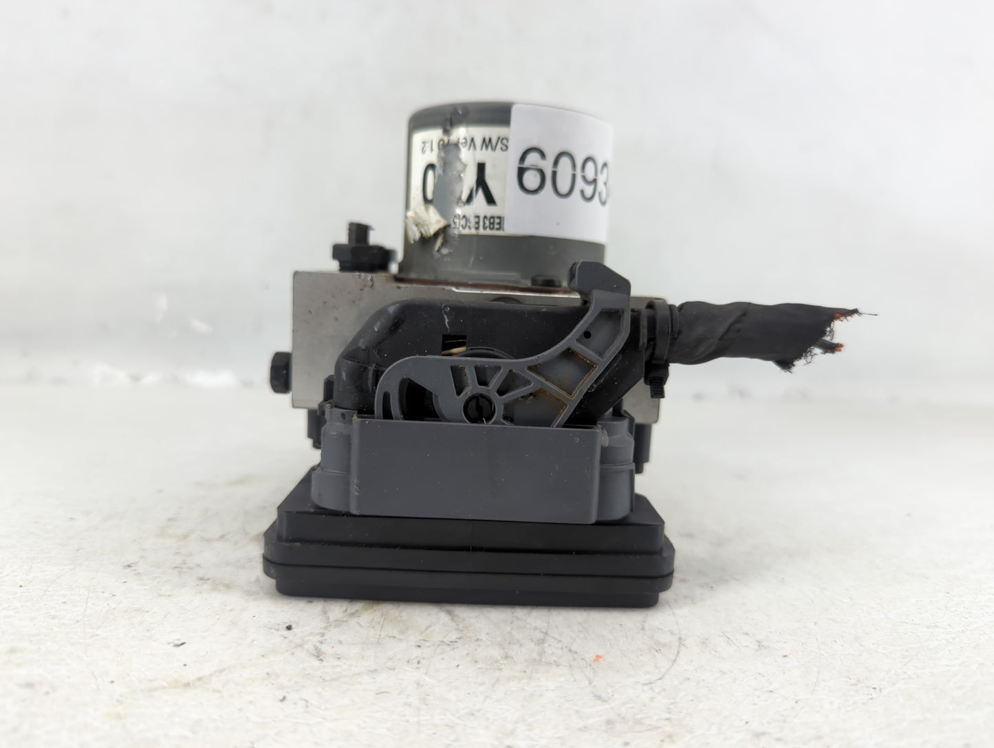 2020-2022 Toyota Corolla ABS Pump Control Module Replacement P/N:589z0-a7z00 141117/4/2355 Fits Fits 2020 2021 2022 OEM Used