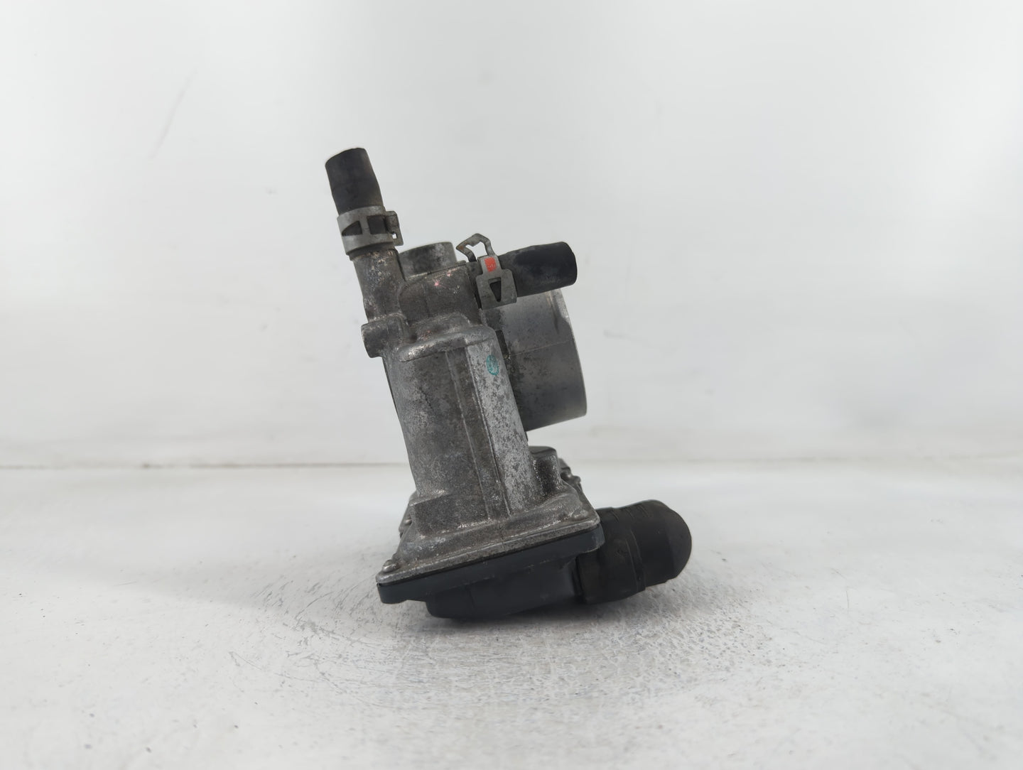 2020-2022 Toyota Corolla Throttle Body P/N:22030-37060 Fits Fits 2010 2011 2012 2013 2014 2015 2016 2017 2018 2019 2020 2021