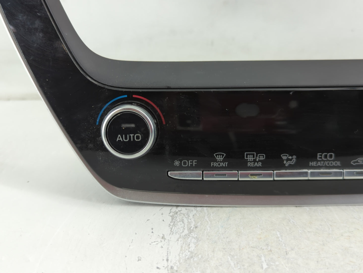 2020 Toyota Corolla Climate Control Module Temperature AC/Heater Replacement P/N:75K714 Fits OEM Used Auto Parts - Oemusedau