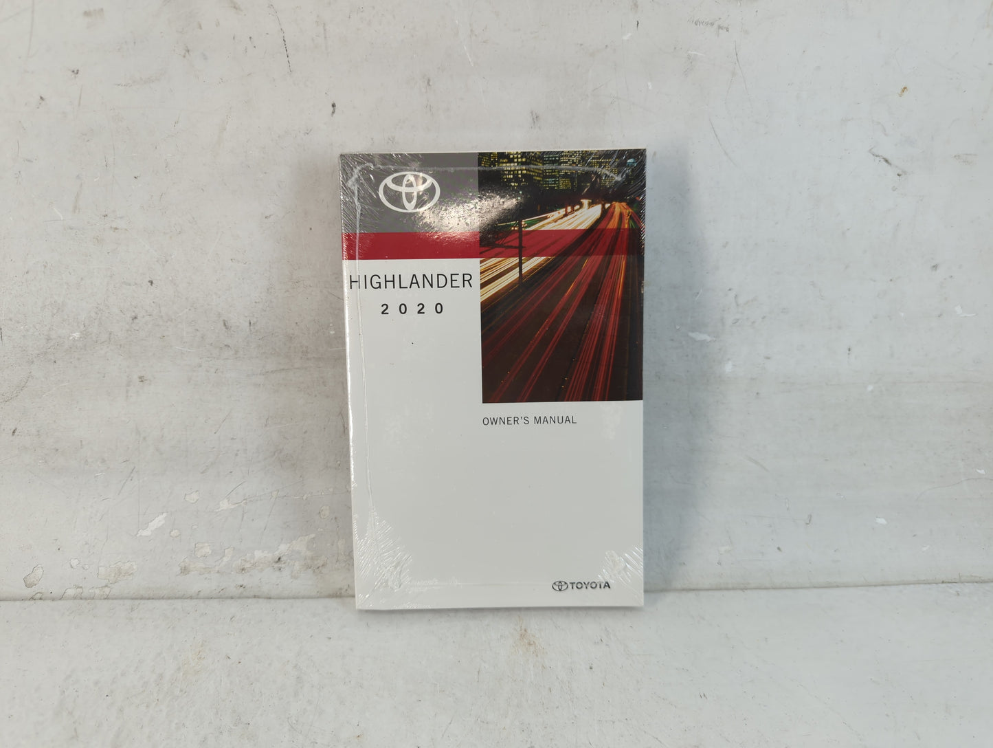2020 Toyota Highlander Owners Manual Book Guide P/N:01999-0E036 OEM Used Auto Parts - Oemusedautoparts1.com