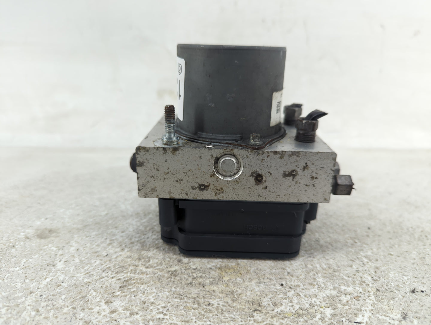 2020 Toyota Highlander ABS Pump Control Module Replacement P/N:44540-0E140 Fits OEM Used Auto Parts - Oemusedautoparts1.com