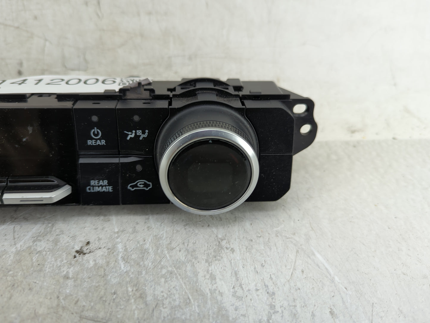 2020-2022 Toyota Highlander Climate Control Module Temperature AC/Heater Replacement P/N:55900-0E550 Fits Fits 2020 2021 202