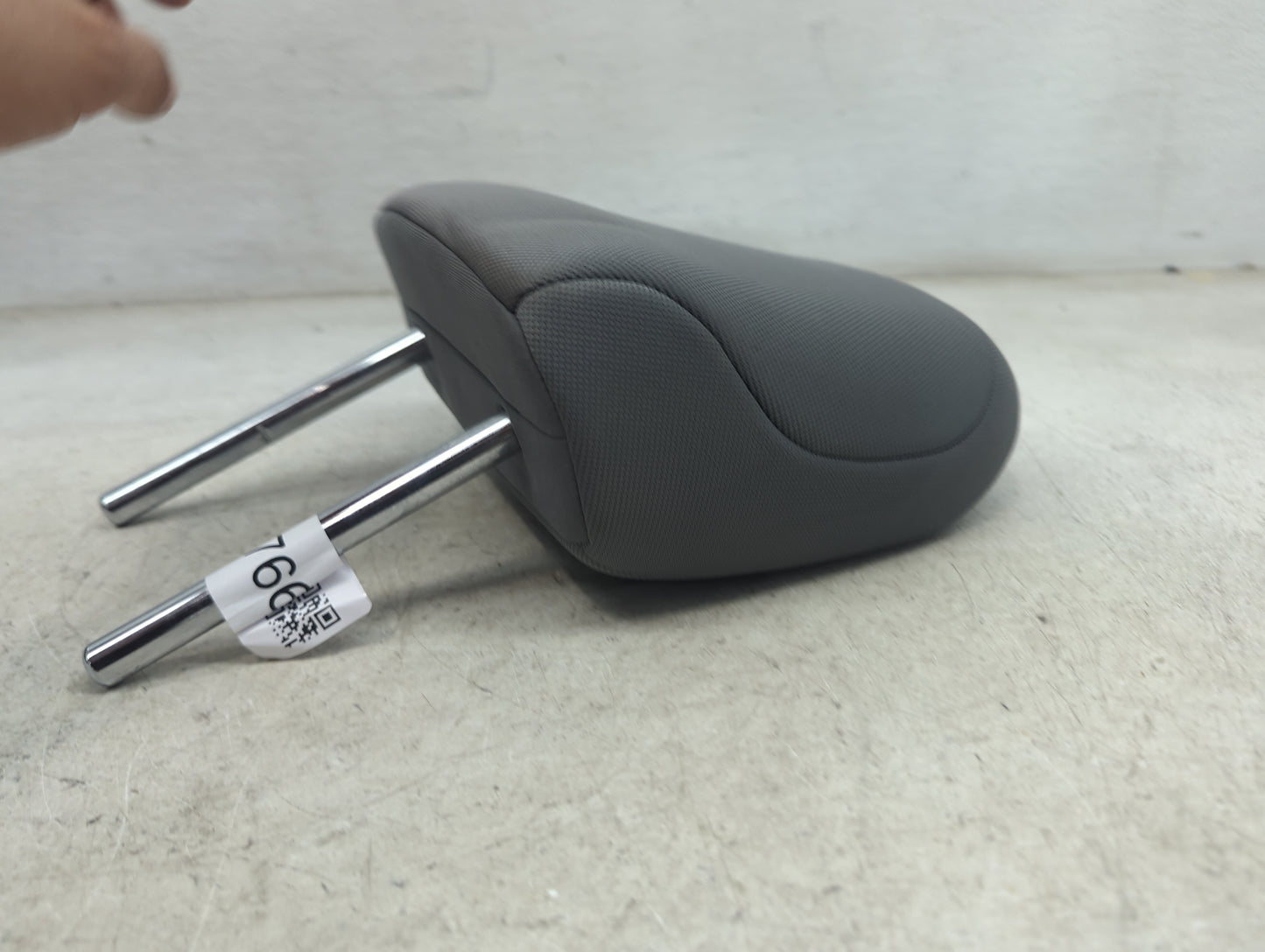 2020 Toyota Highlander Headrest Head Rest Front Driver Seat Dark Gray - Oemusedautoparts1.com