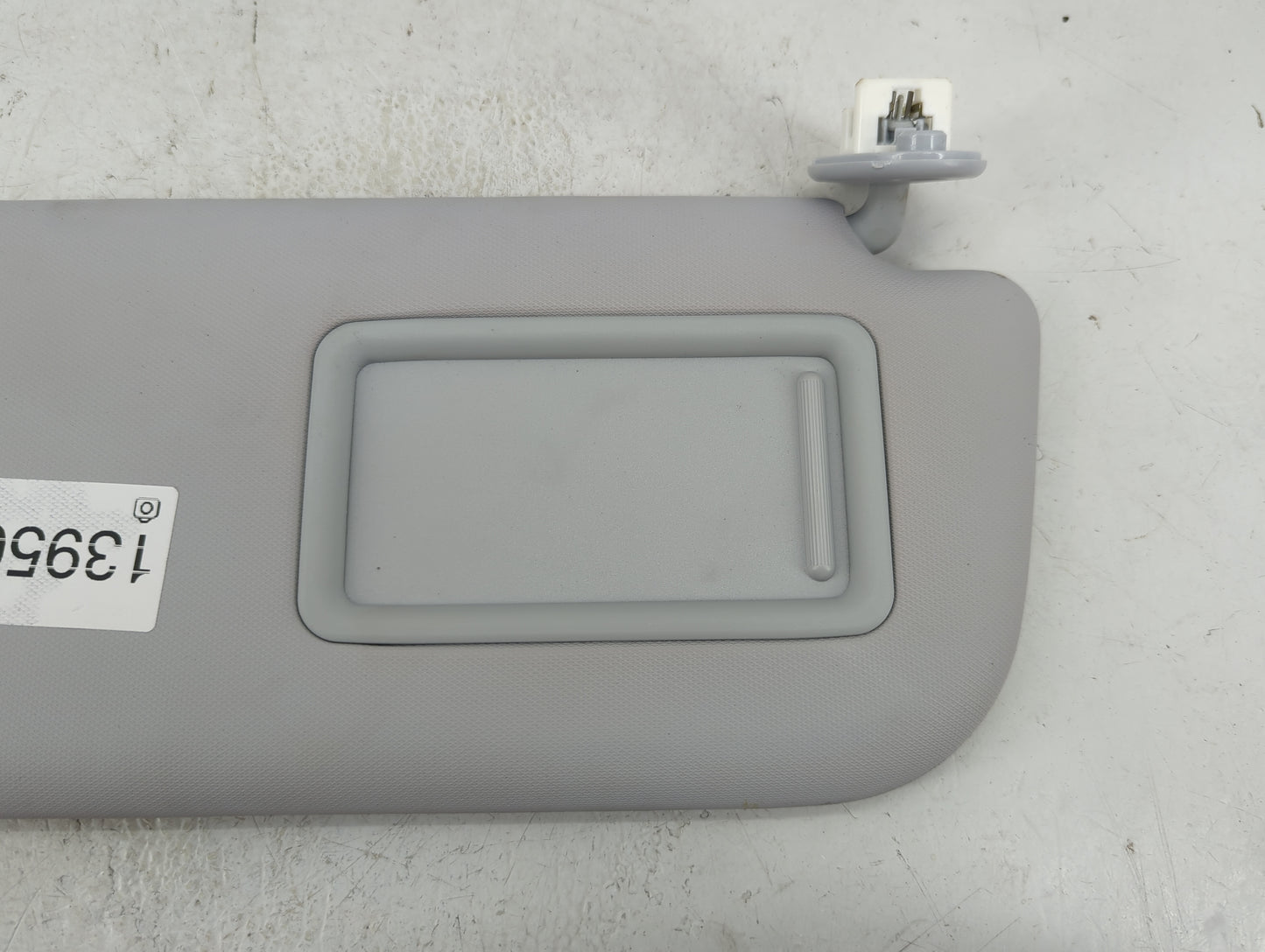 2016-2021 Toyota Prius Sun Visor Shade Replacement Passenger Right Mirror Fits Fits 2016 2017 2018 2019 2020 2021 OEM Used A