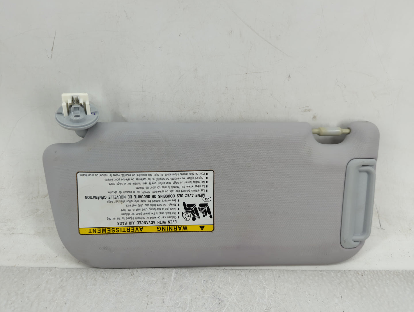 2019-2022 Toyota Prius Sun Visor Shade Replacement Passenger Right Mirror Fits Fits 2019 2020 2021 2022 OEM Used Auto Parts 