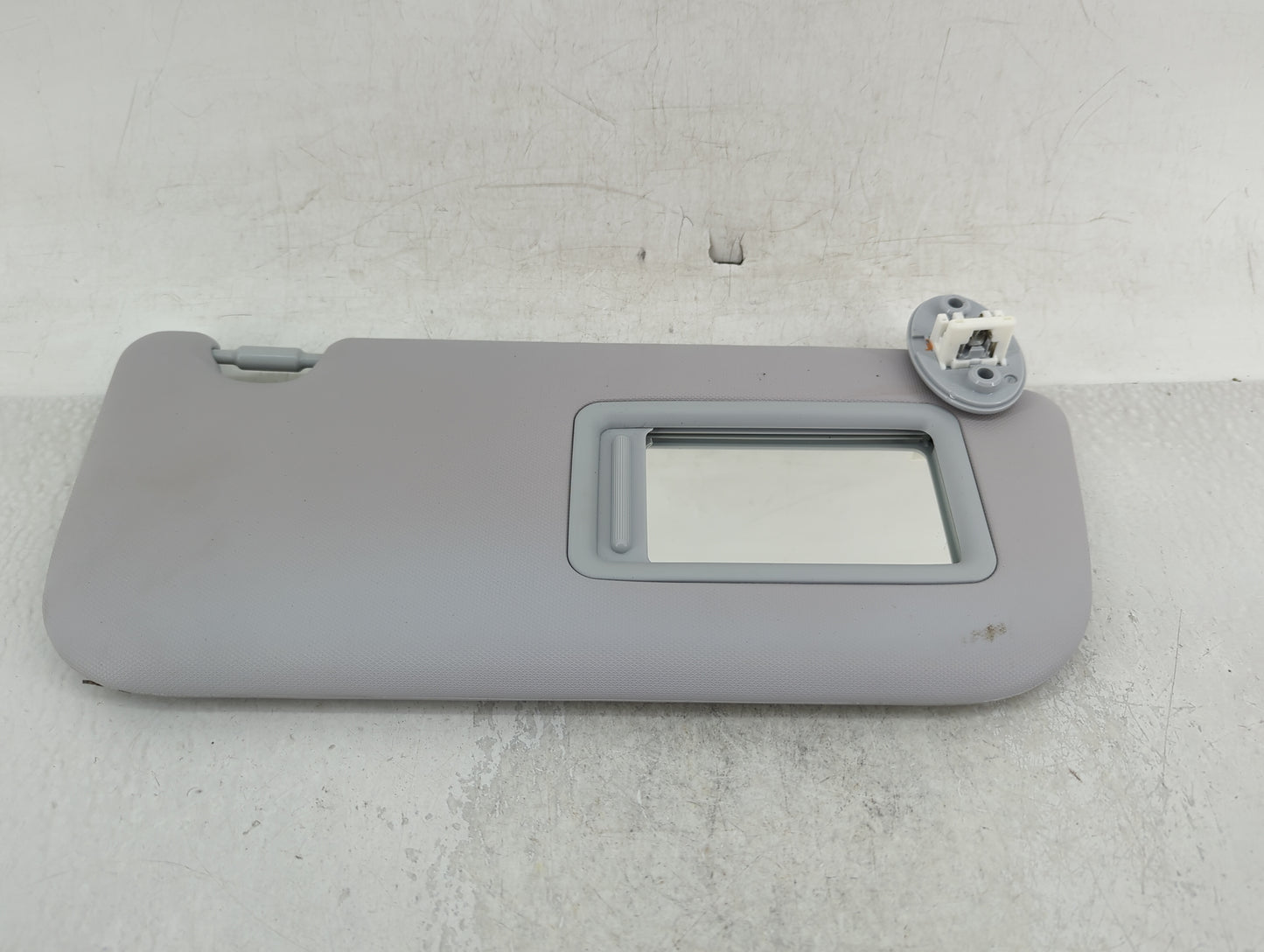 2016-2021 Toyota Prius Sun Visor Shade Replacement Passenger Right Mirror Fits Fits 2016 2017 2018 2019 2020 2021 OEM Used A