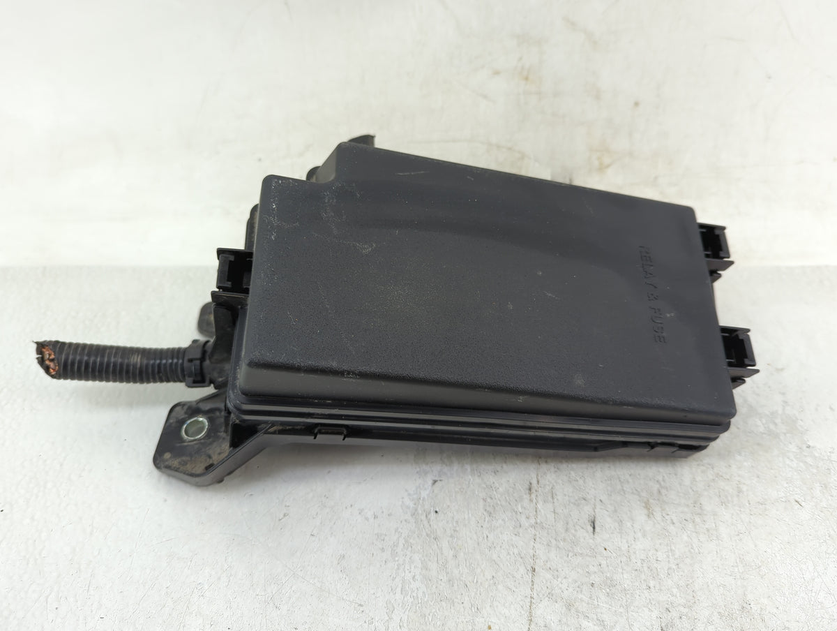 2017-2022 Toyota Prius Fusebox Fuse Box Panel Relay Module Fits Fits 2017 2018 2019 2020 2021 2022 OEM Used Auto Parts - Oem